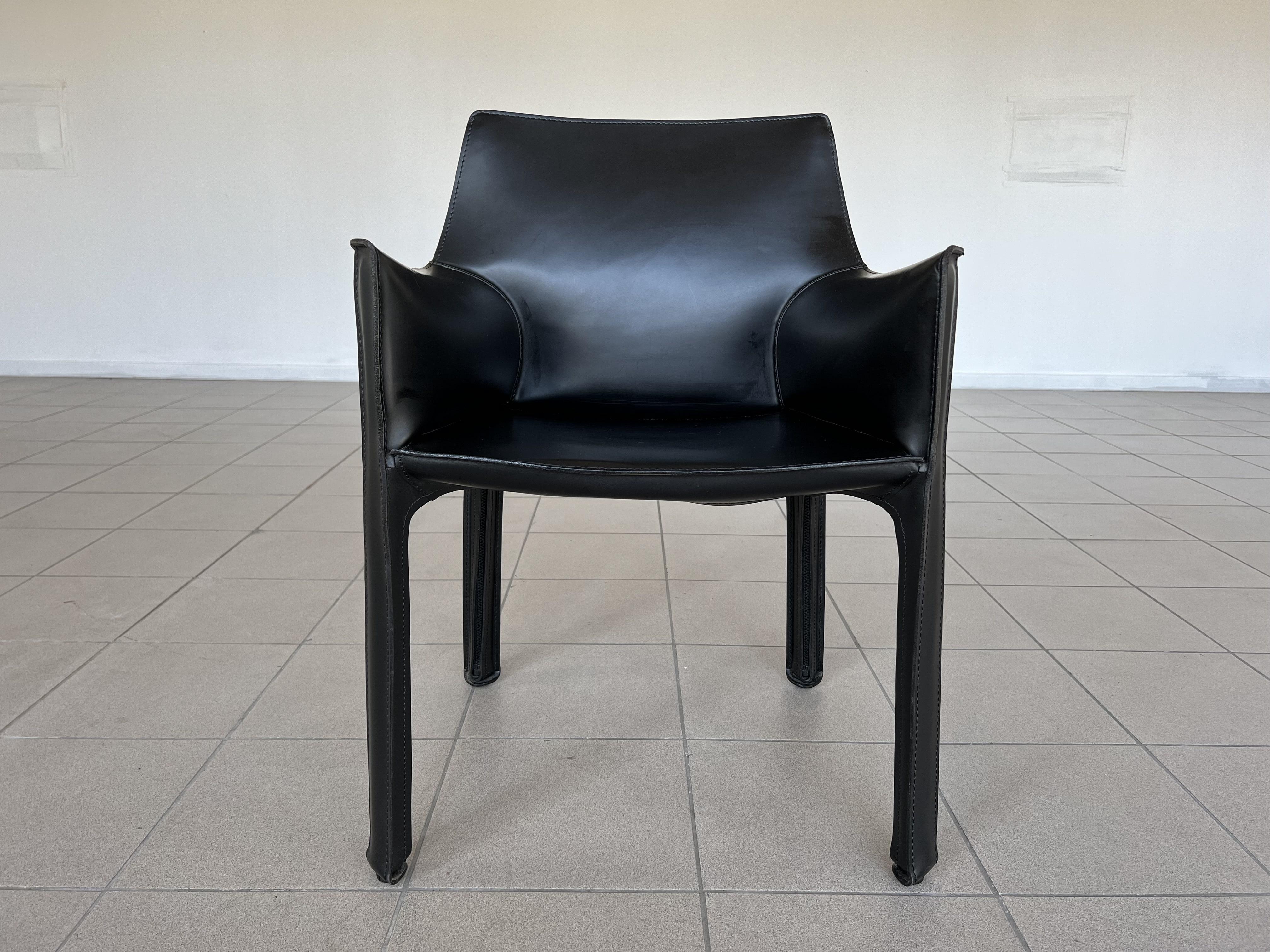Italian Cassina Y-2 Black Leather Lounge Armchairs Designed by Mario Bellini - a Pair