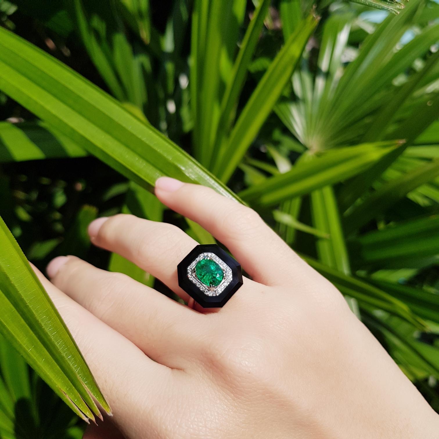 Cassiopeia Art Deco Style Zambia Emerald Diamond Onyx Ring in 14K White Gold 2
