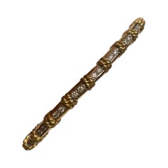 Cassis 18 Karat Yellow Gold Diamond Bangle Bracelet with Rope Accent