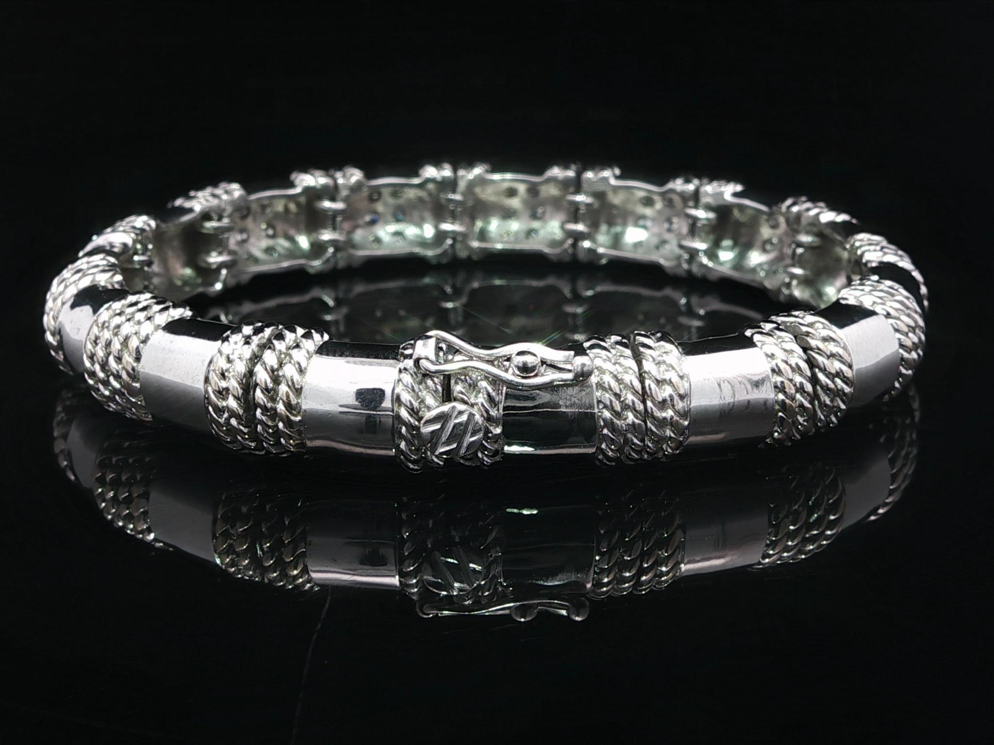 Cassis Bracelet en or blanc 18k avec diamants et fils torsadés polis en vente 2