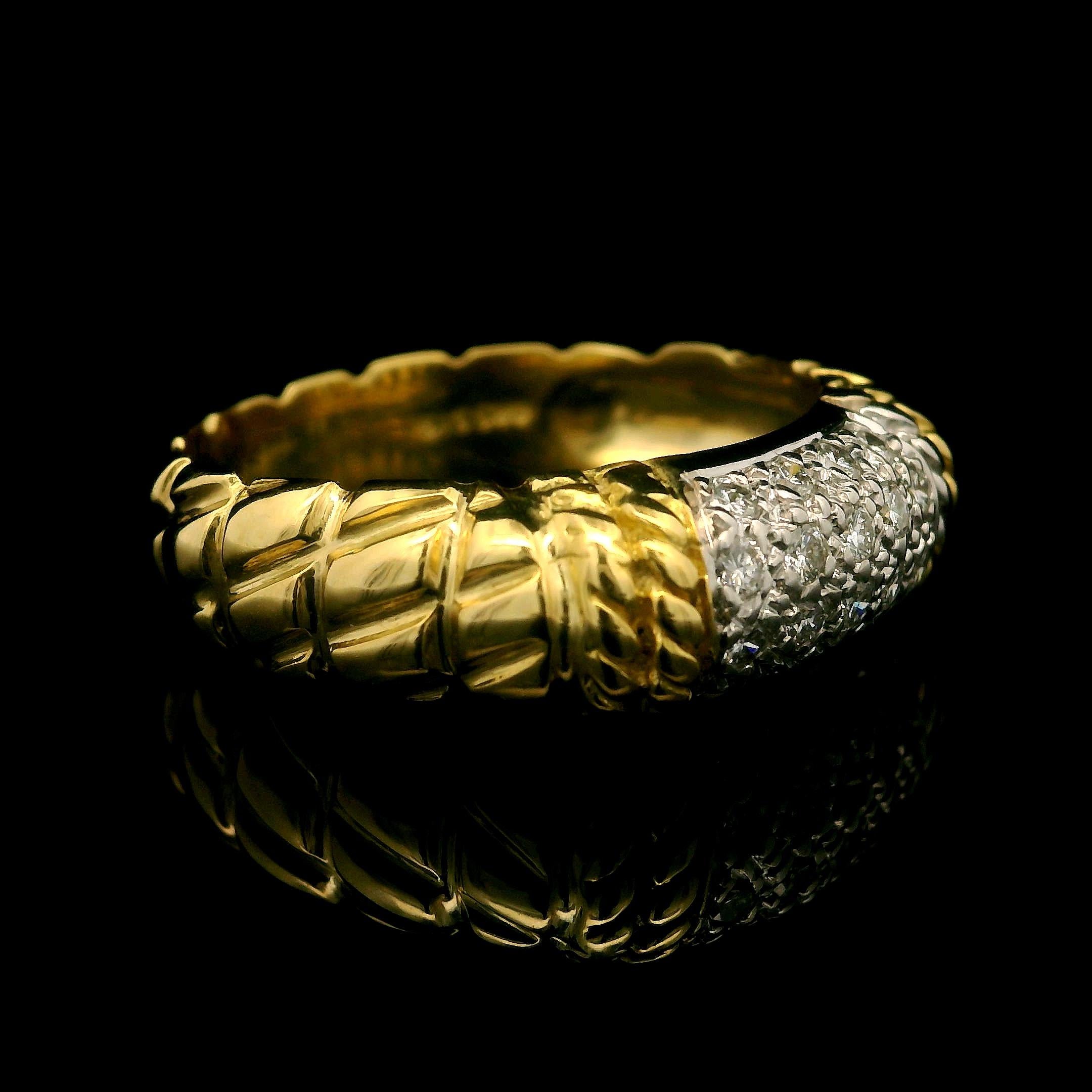 Cassis 18k Yellow Gold 0.20ctw Pave Diamond Section Textured Band Ring Size 6 8