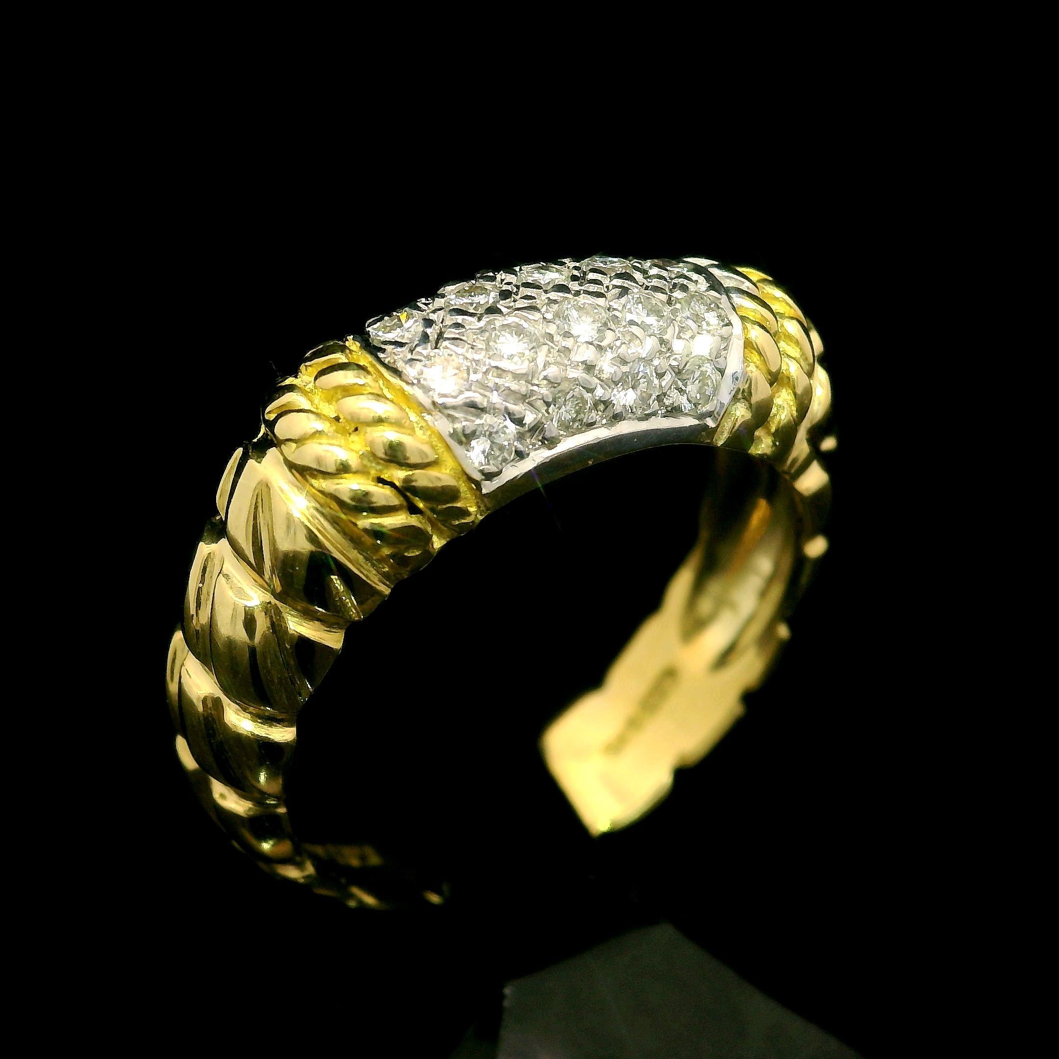 Cassis 18k Yellow Gold 0.20ctw Pave Diamond Section Textured Band Ring Size 6 10