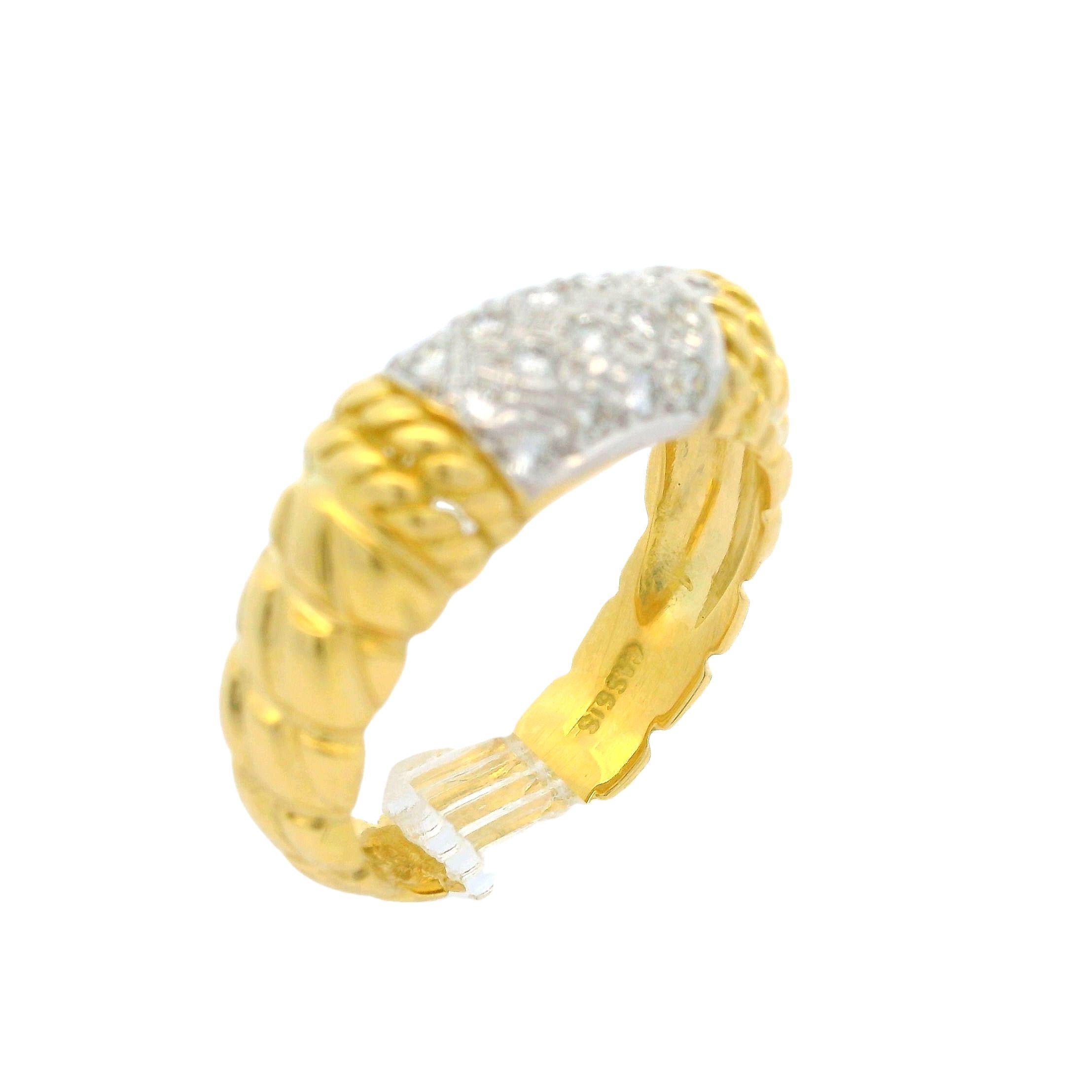 Cassis 18k Yellow Gold 0.20ctw Pave Diamond Section Textured Band Ring Size 6 1