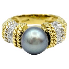 Cassis Ring aus 18 Karat Gelbgold mit 9,5 mm Tahiti-Perlen und Diamanten 