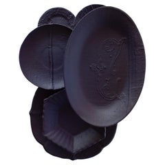 Scultura d'arte da parete in ceramica viola scuro - "Cassis
