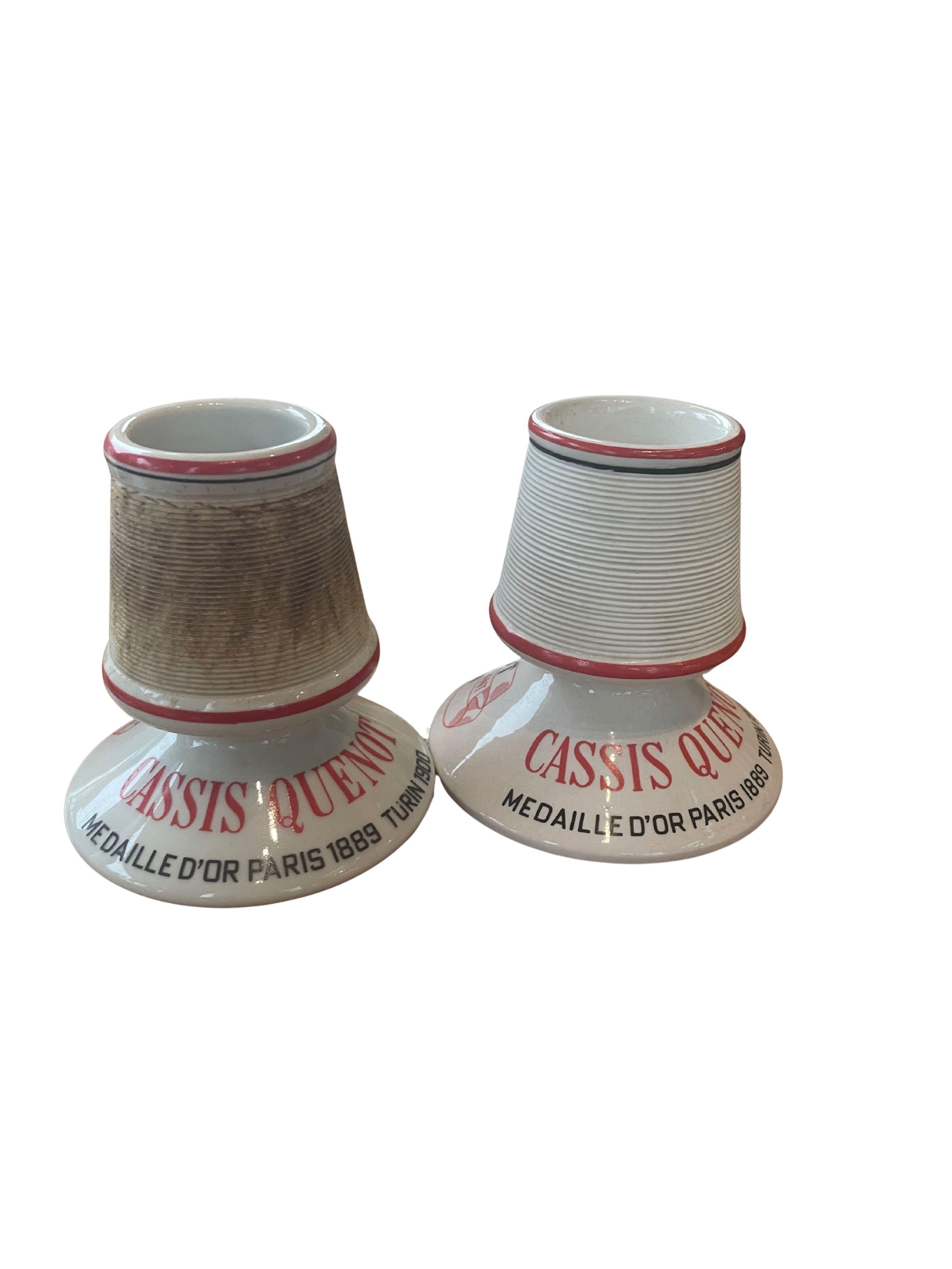 Cassis Quenot Französisch Keramik Streichholz Striker Paar im Zustand „Gut“ im Angebot in Northport, MI