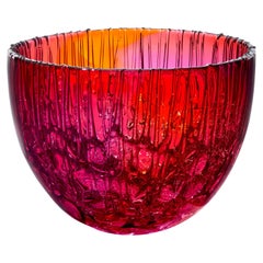 Cassito in Fuchsia & Gold, a Glass Bowl & Centrepiece by Katherine Huskie