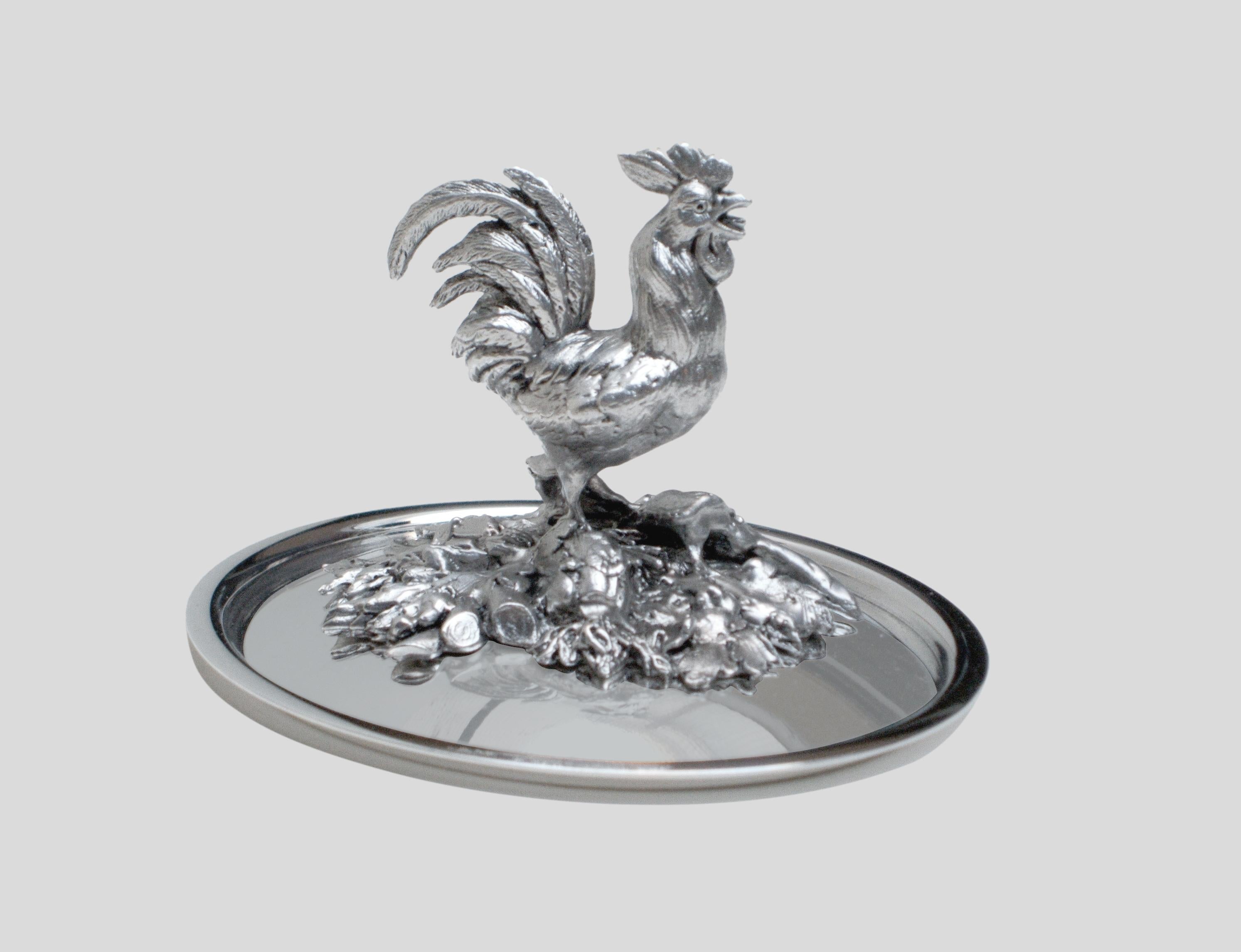 This design was created for Maison Lapparra (silversmith in Paris since 1893) circa 1990s. Made in France. Silver plated. Measures: Height 5.5 cm, diameter 10.5 cm.
There are many decorations for the cover: vegetable decorations - fruit decorations