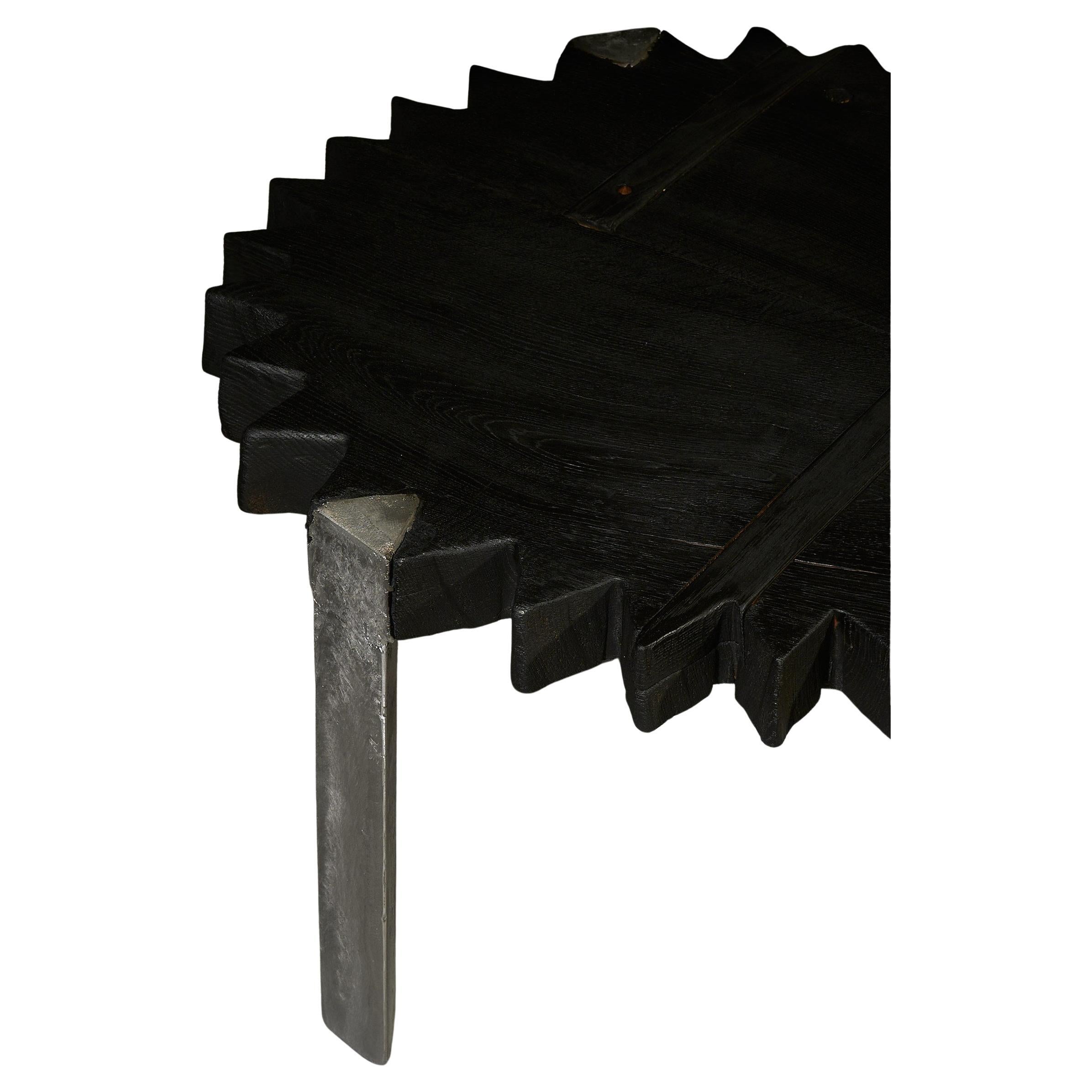 Brutalisme Ensemble de tables basses en bois et aluminium moulé de Sergio Vulpe en vente