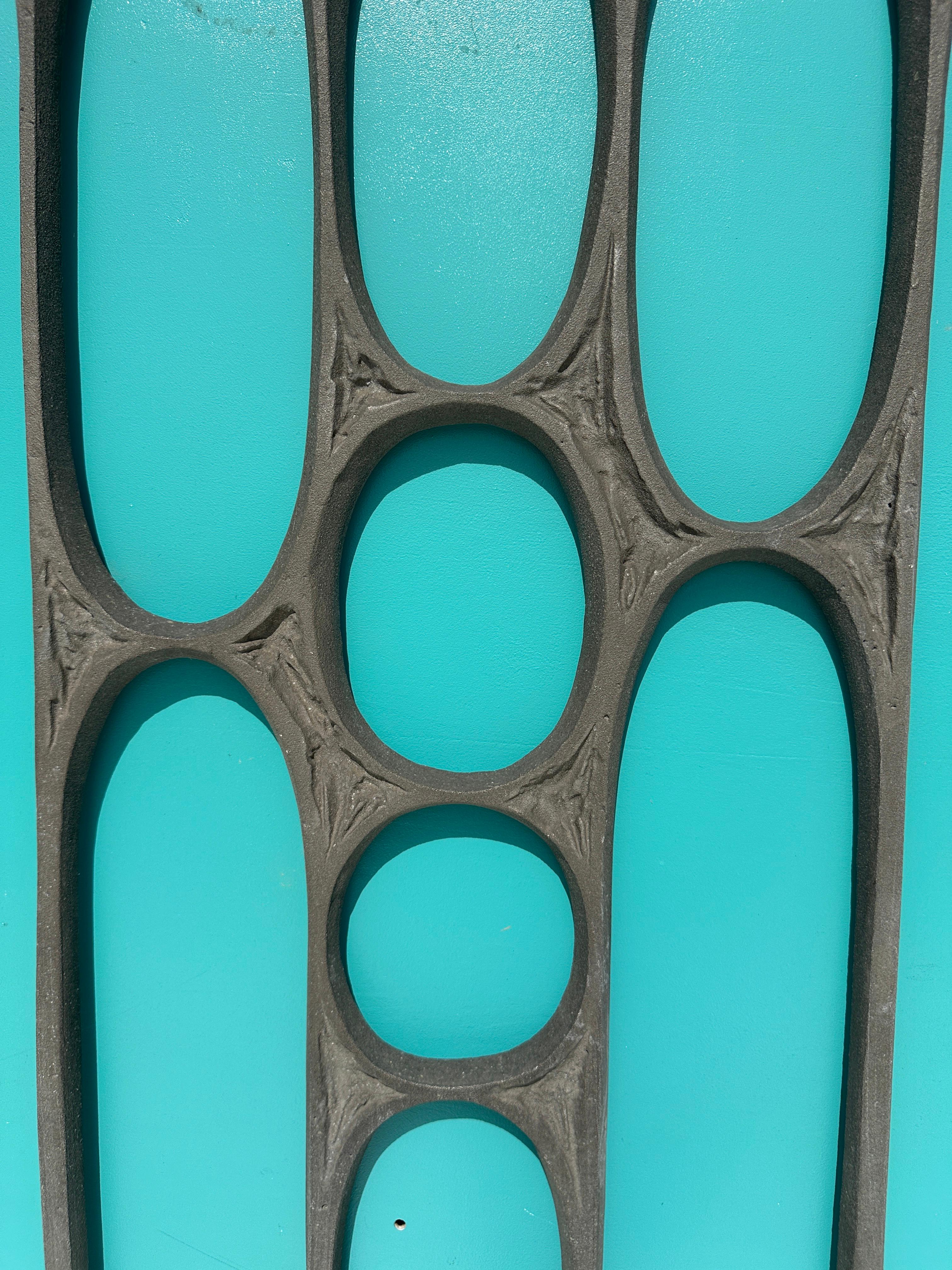 Panel de Puerta Brutalista de Aluminio Fundido en venta 1