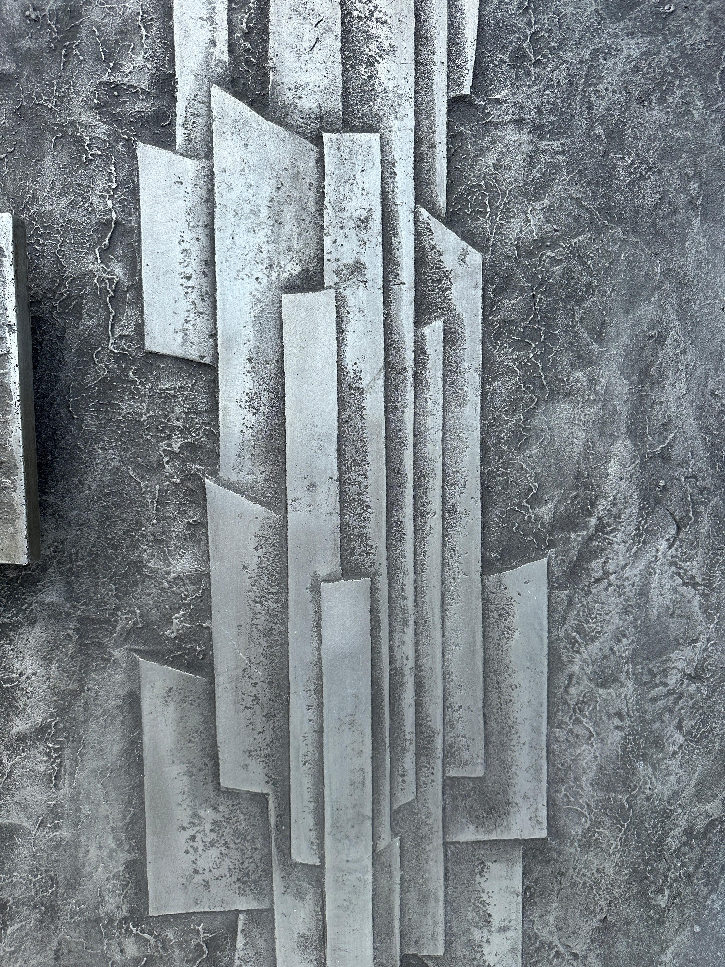 Fin du 20e siècle Panneau de porte brutaliste en aluminium moulé avec poignée en vente