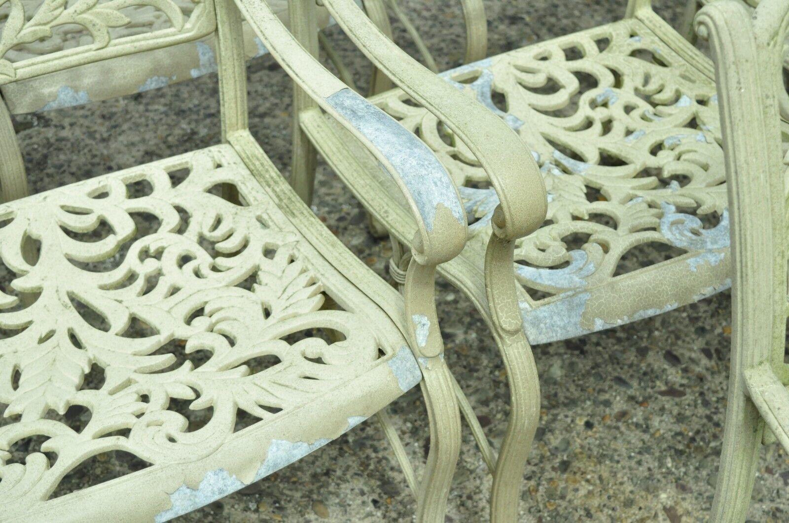 20th Century Cast Aluminum Leafy Scroll Outdoor Patio Dining Arm Chairs, Set of 4 For Sale
