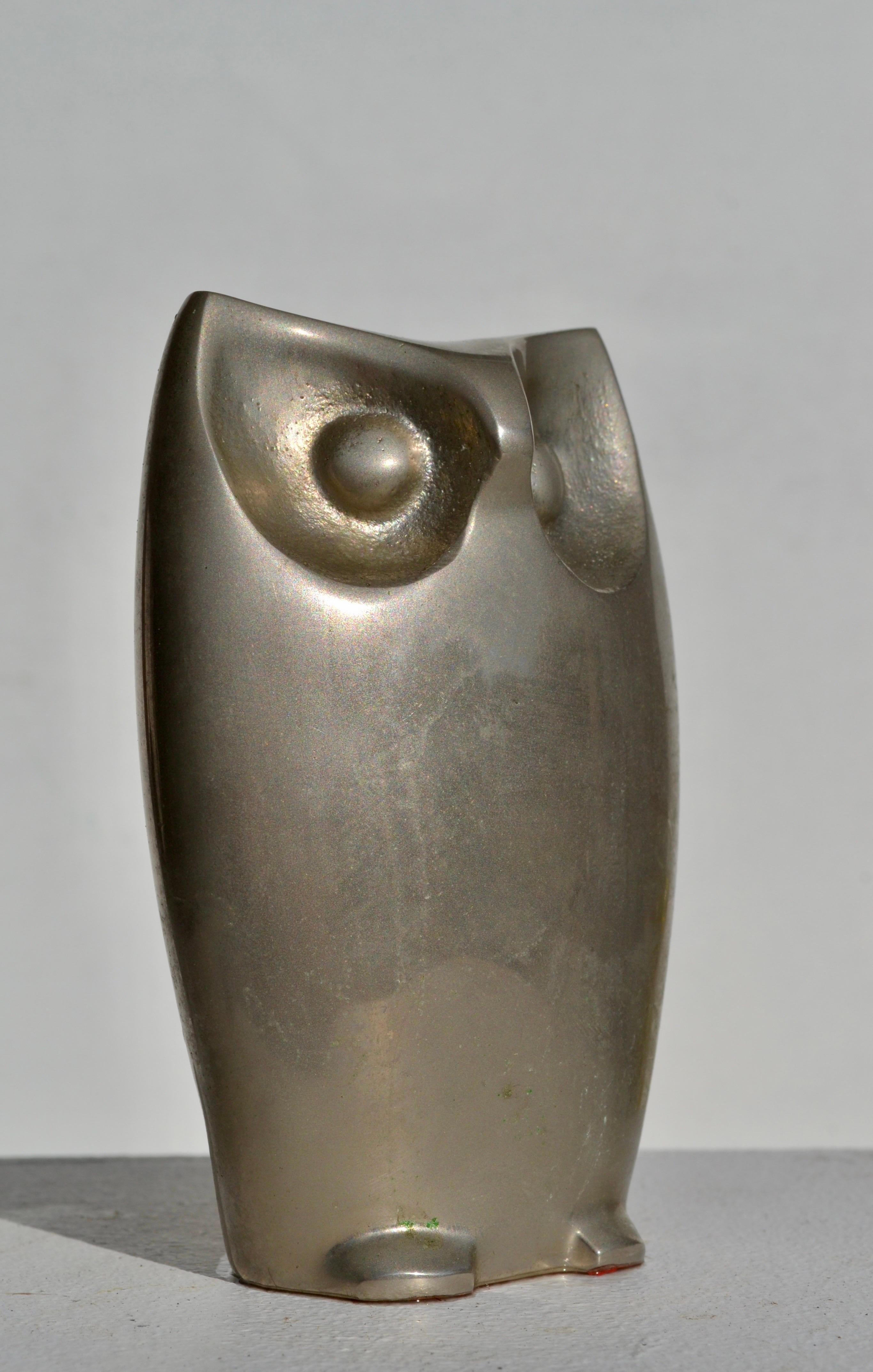 Mid-Century moderno Scultura di gufo in alluminio fuso, Francia, anni '70 in vendita