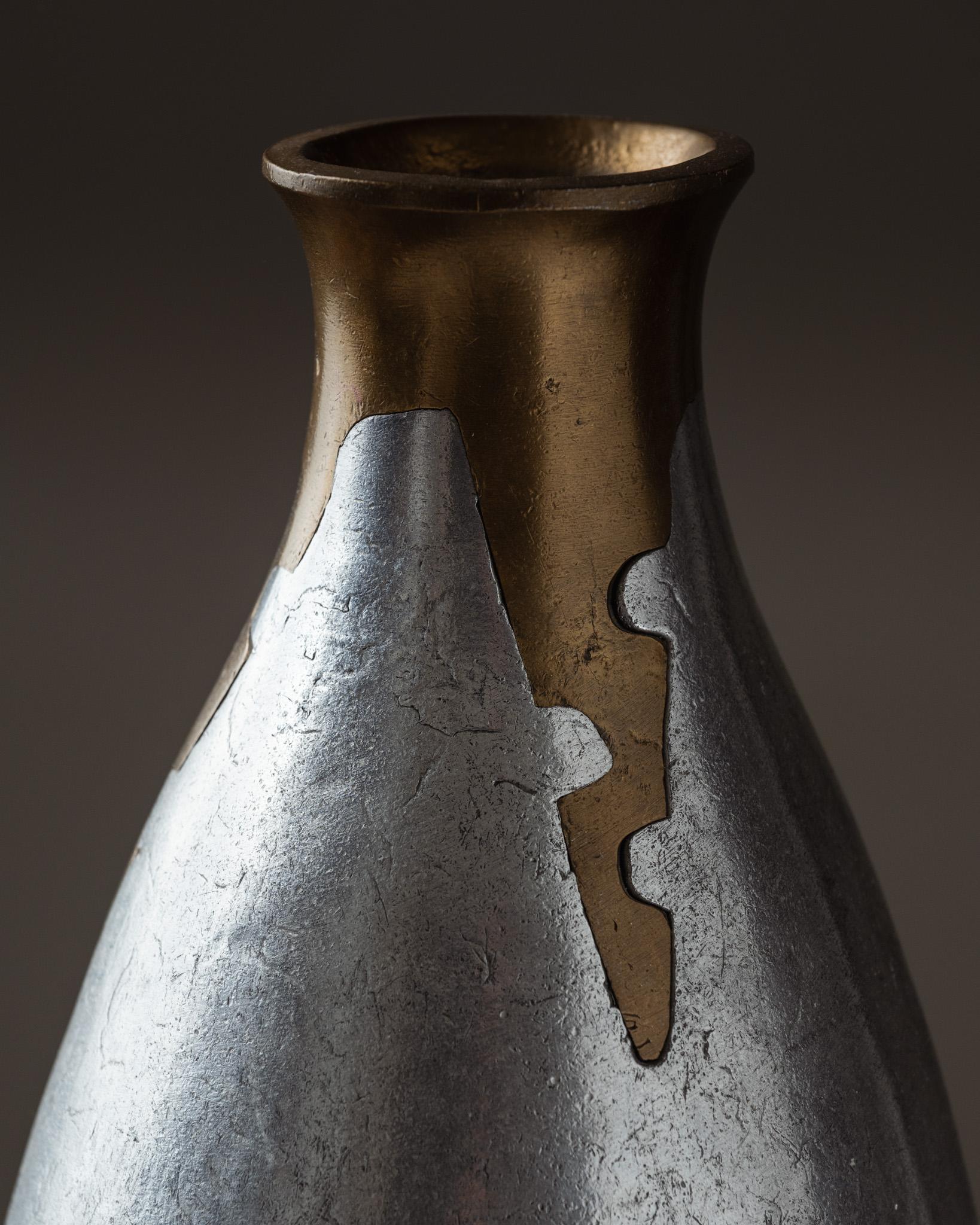 Jarrón de aluminio fundido, Philippe Jean, años 70 Moderno en venta