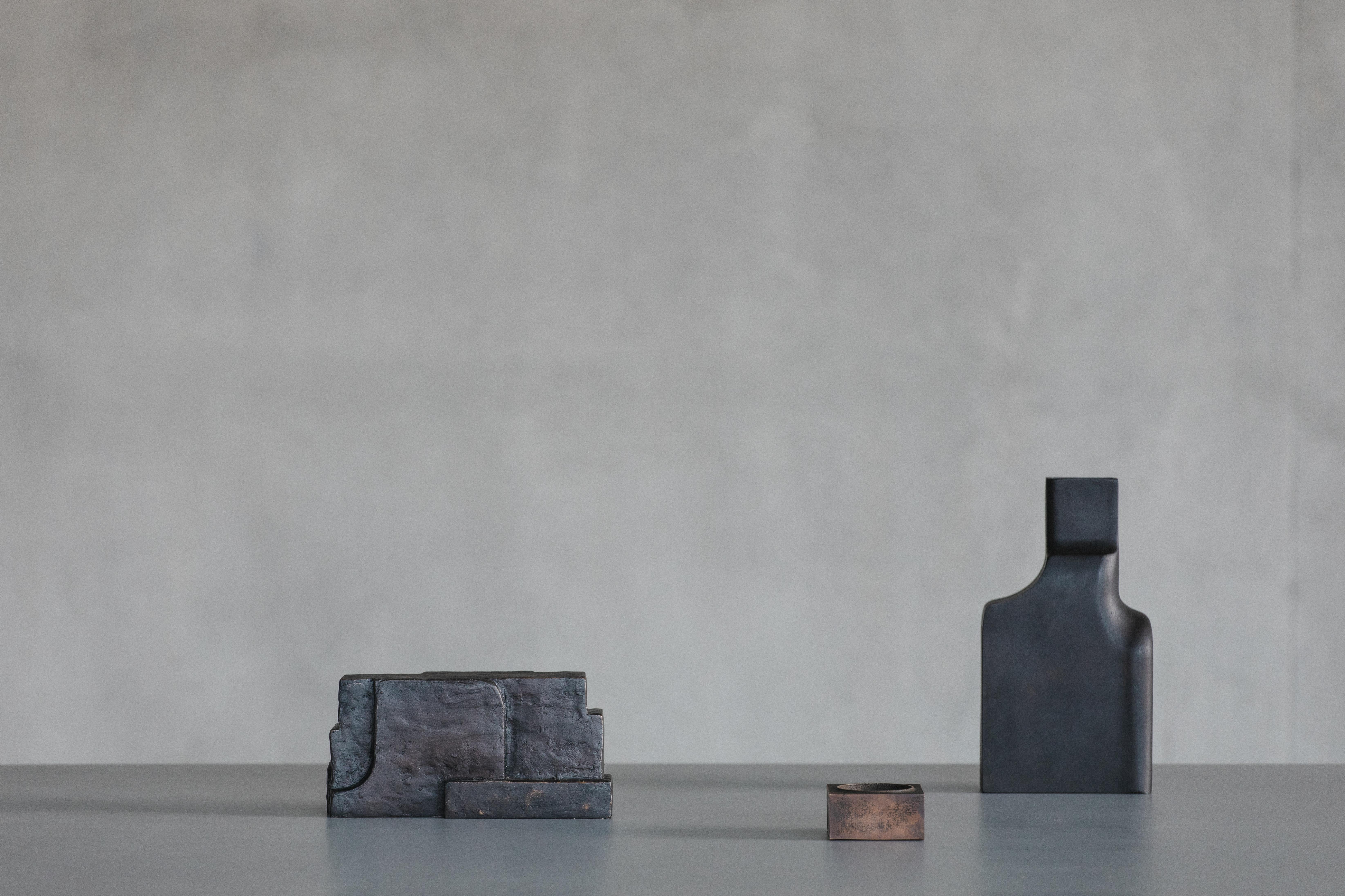 Cast and Patinated Bronze Mono Sculpture by Eichkorn In condizioni Nuovo in vendita a Geneve, CH