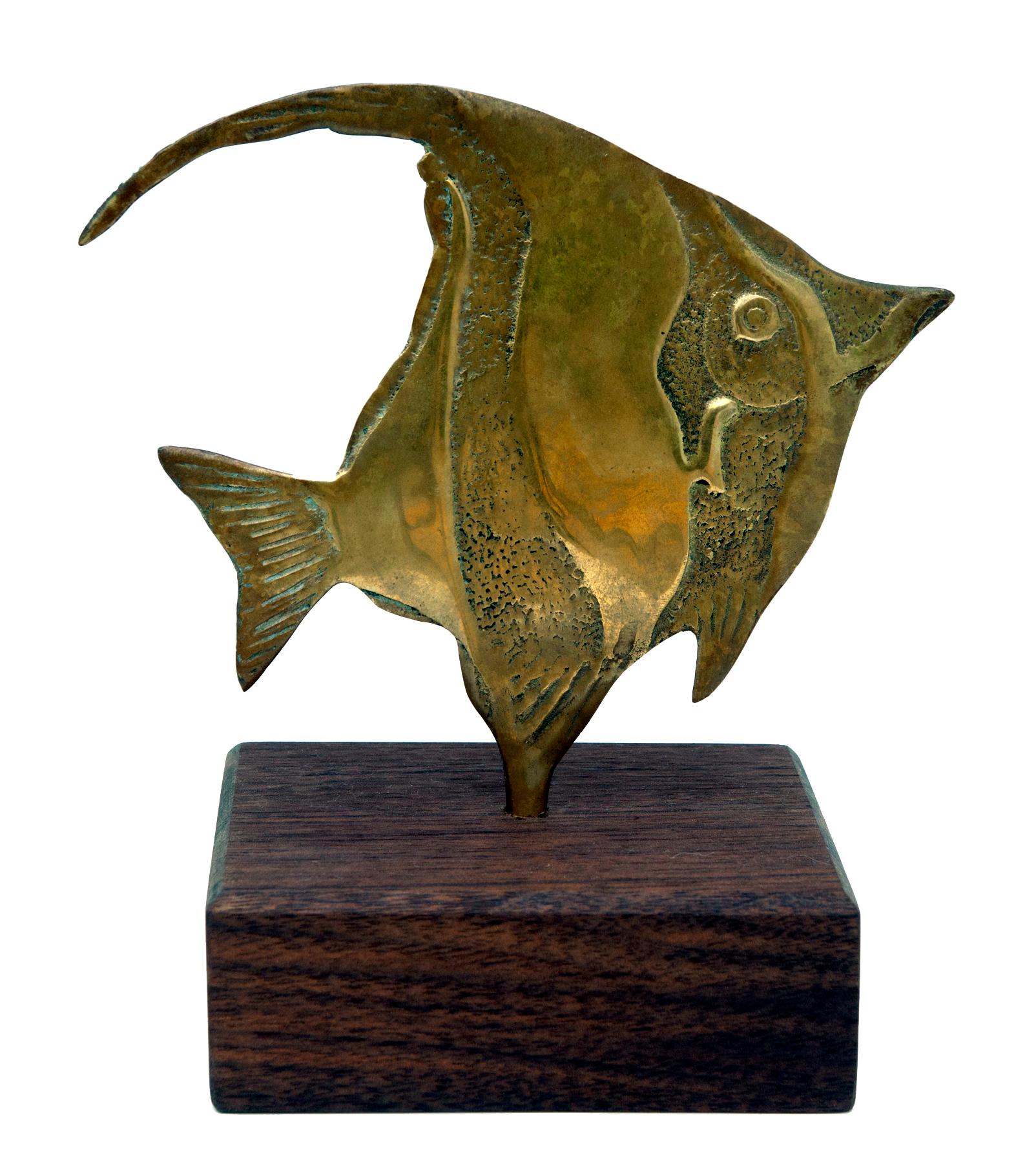 Cast brass angelfish, made in Korea. Mounted on a black walnut base.
Custom made is the USA.