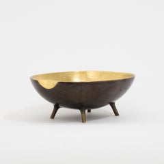 Dekorative Schale aus Messingguss mit Beinen, Vide-poche, mit Bronze Patina