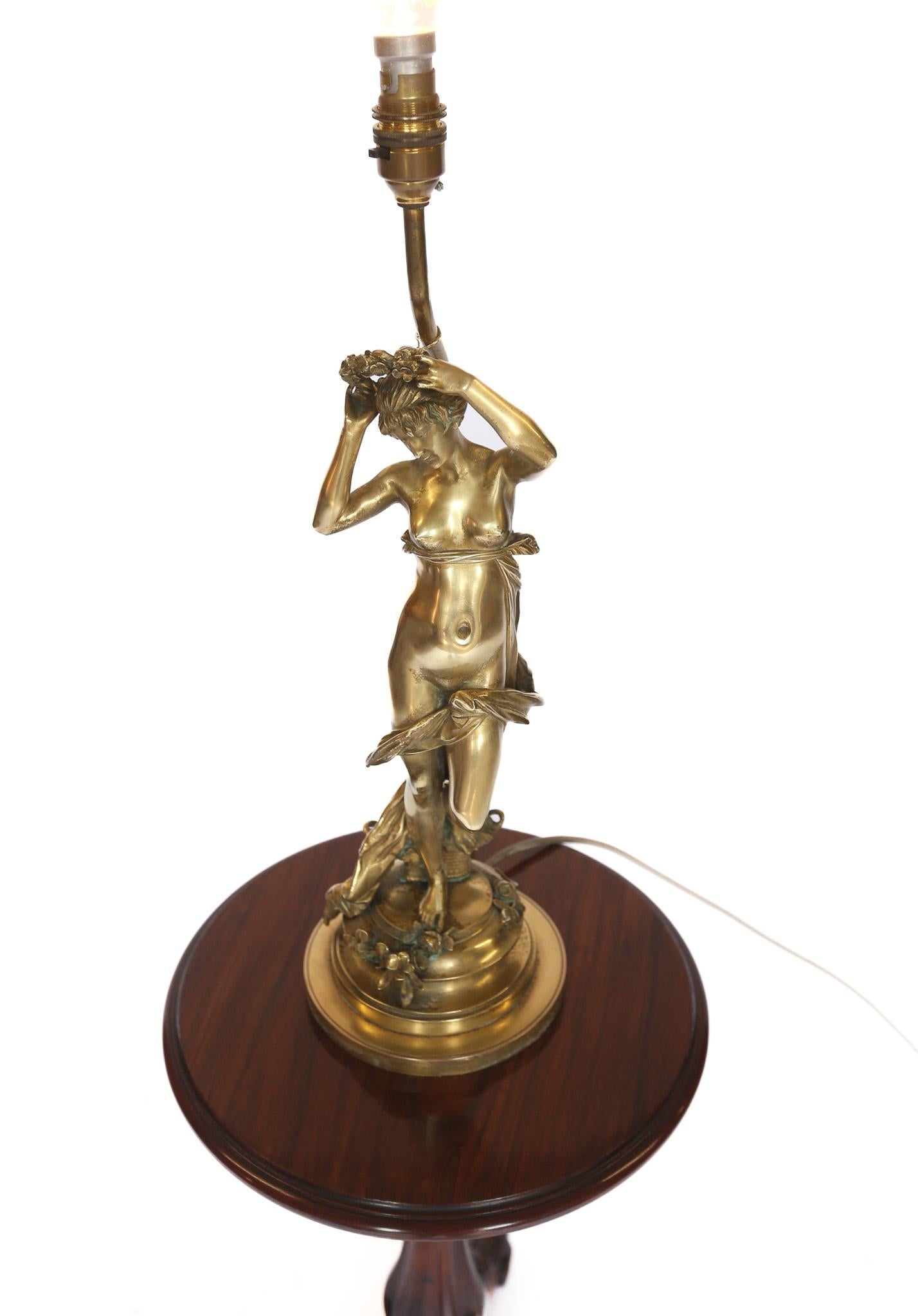 Cast Brass Classical Lady Table Lamp. Grand Tour Style, circa 1920s For Sale 2