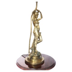 Classical Lady Tischlampe aus Messingguss. Grand-Tour-Stil, etwa 1920er Jahre