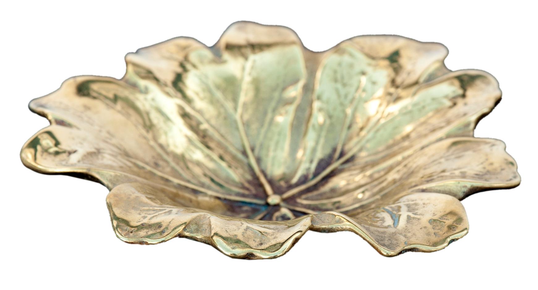Mid-Century Modern Cast Brass Mayapple Leaf Tray by Virginia Metalcrafters For Sale