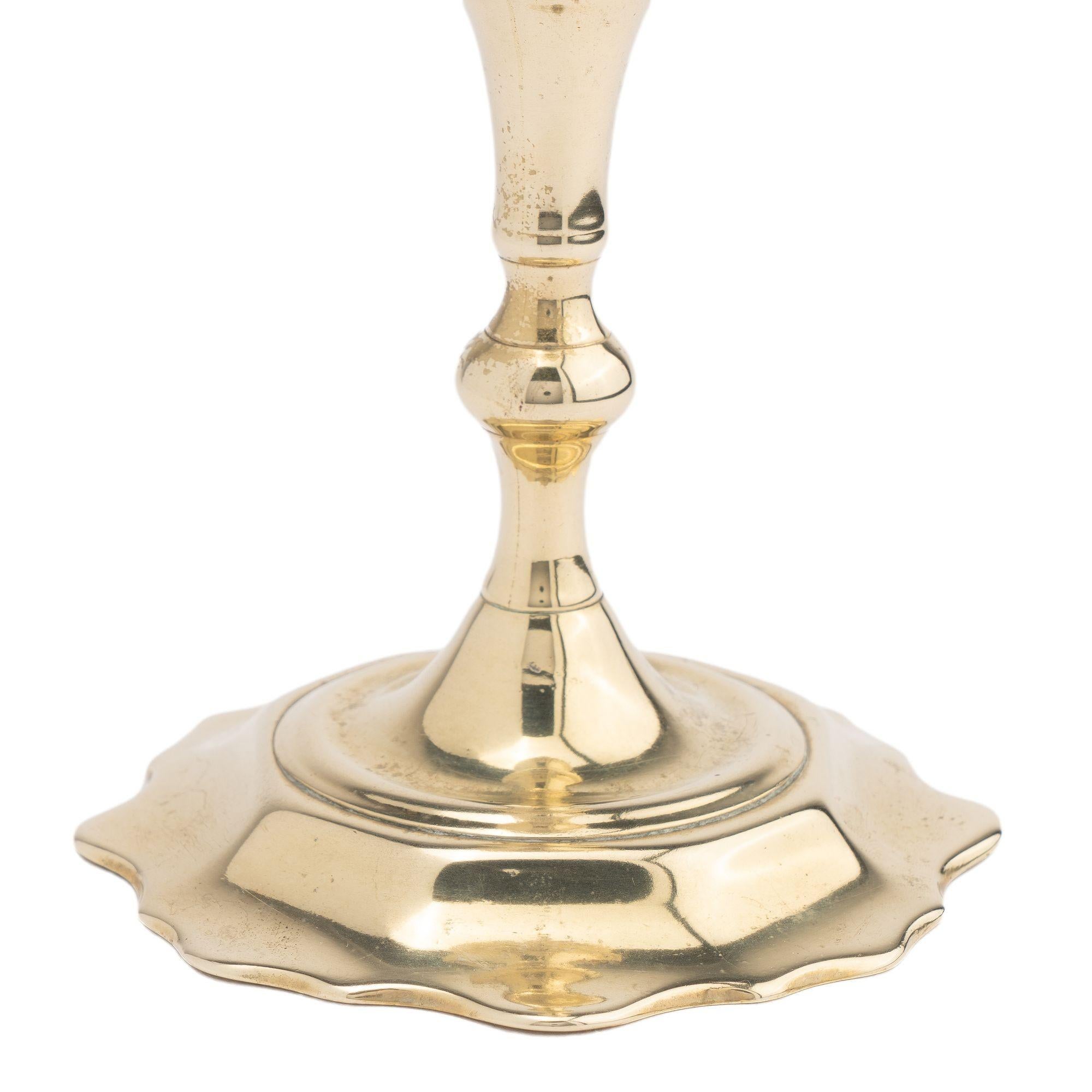 Cast brass Queen Anne scollop base candlestick, c. 1760 For Sale 2