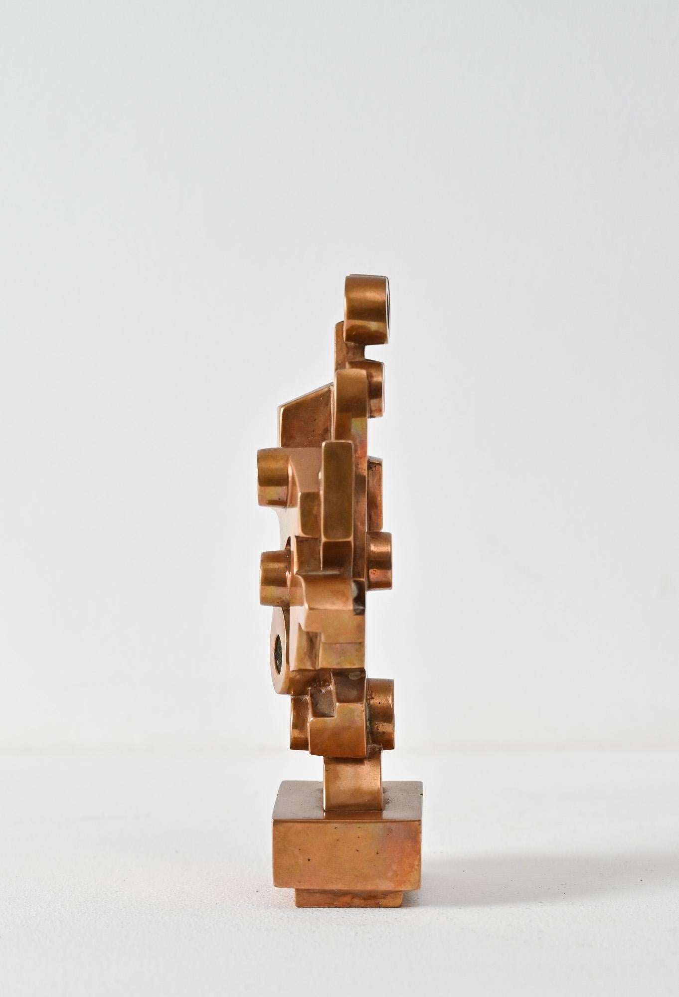Futurist cast bronze abstract form 2 by Umberto Mastroianni