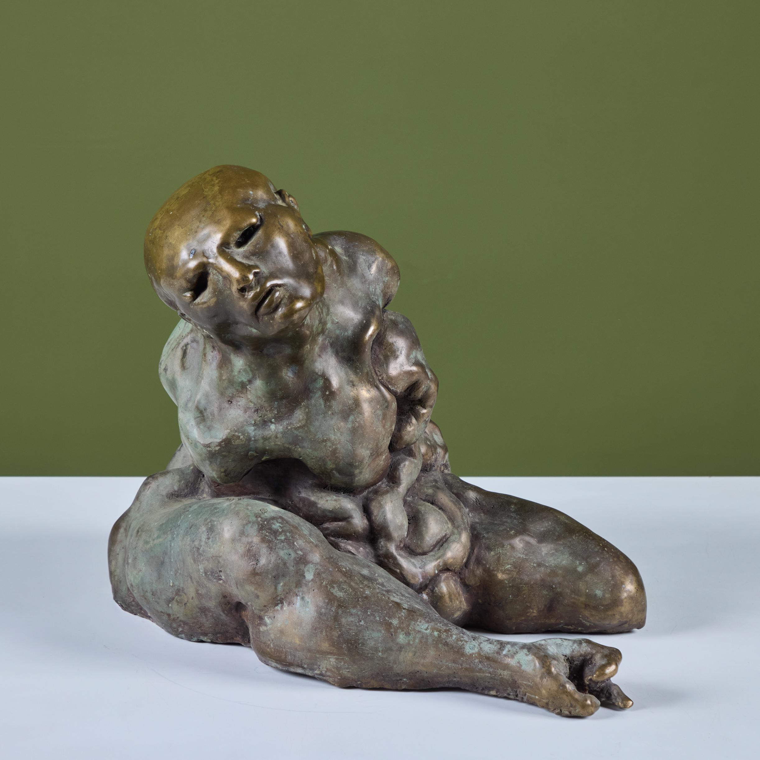 Scultura maschile astratta in bronzo fuso in vendita 2