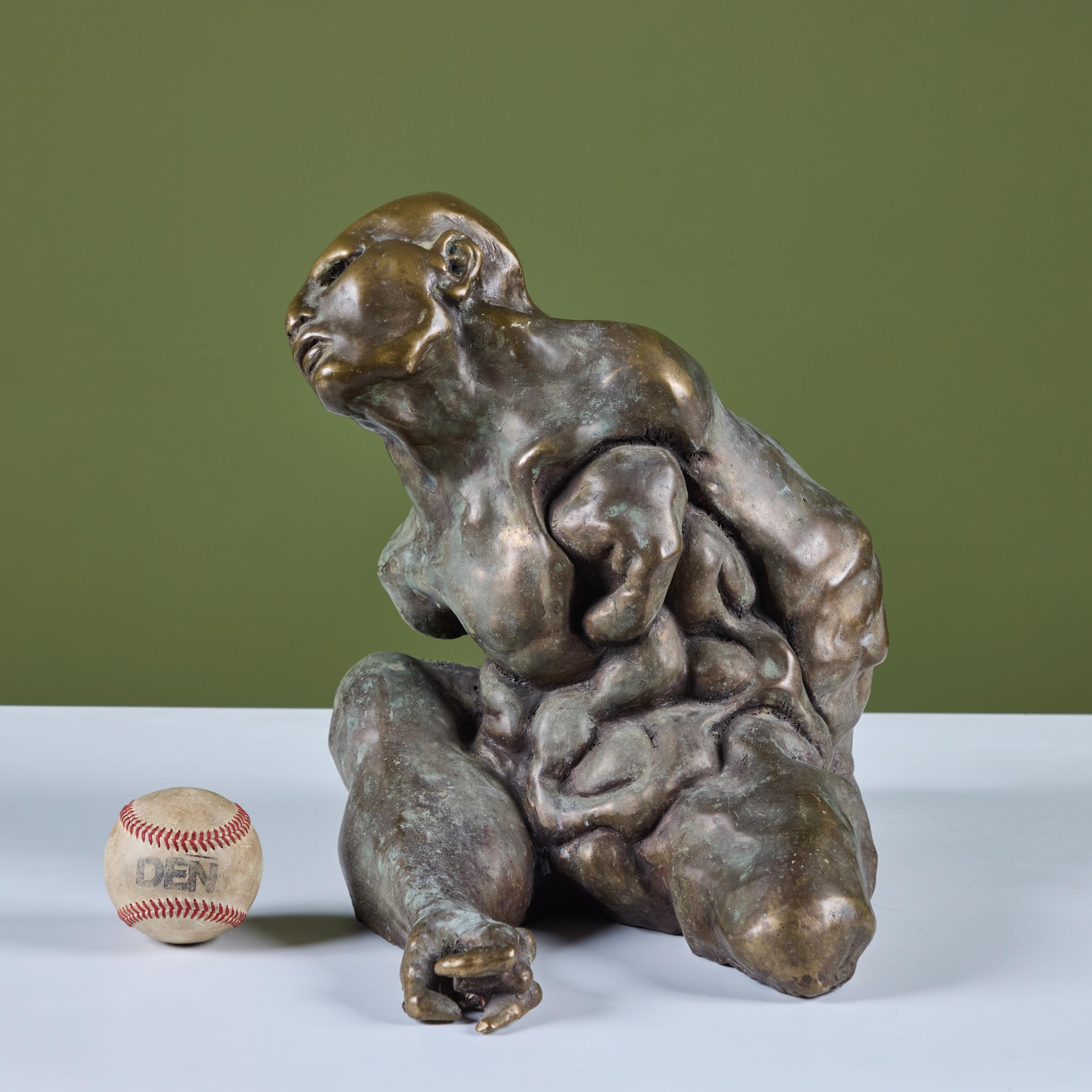 Mid-Century moderno Scultura maschile astratta in bronzo fuso in vendita