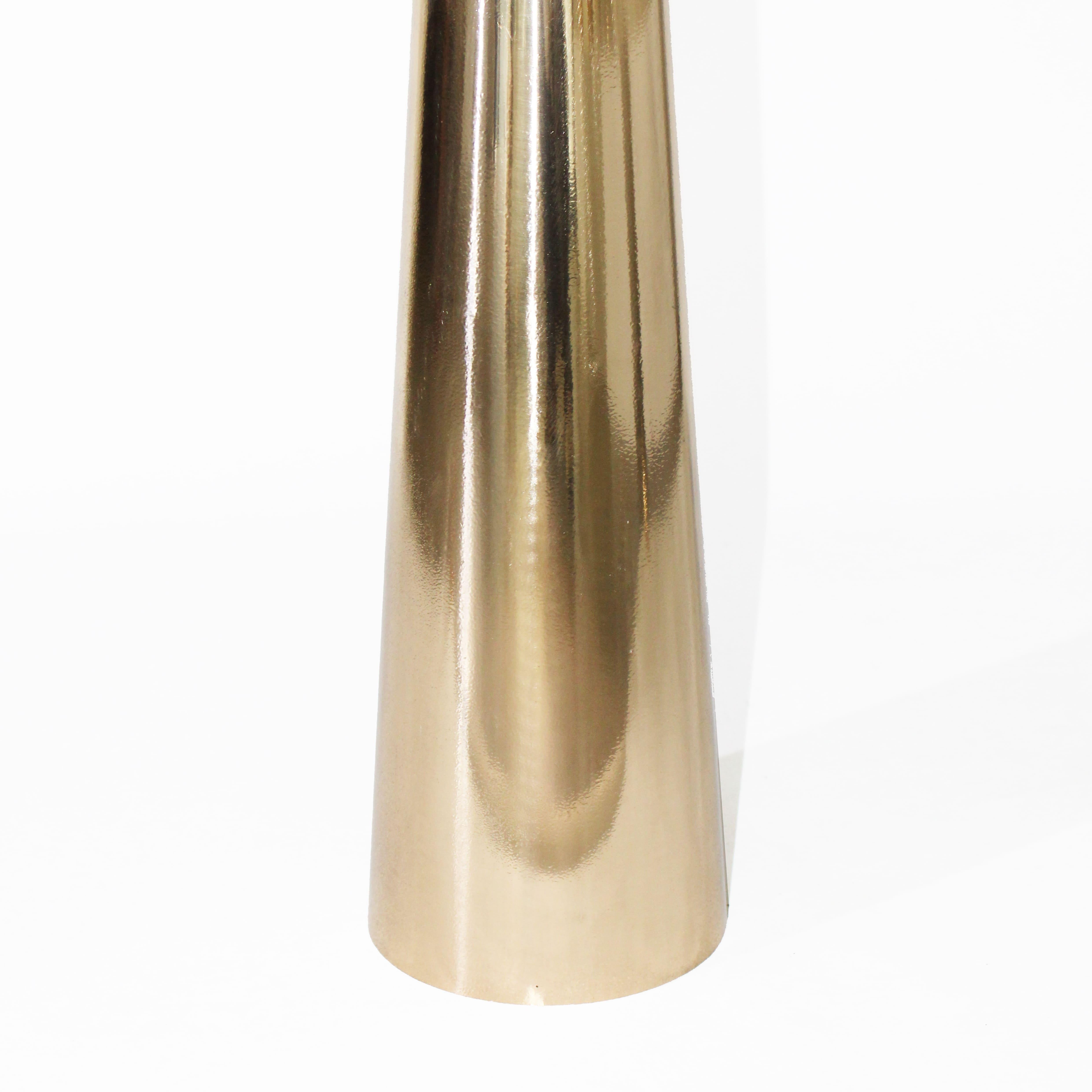 Lega-Beistelltisch aus Bronzeguss, Aluminium und Kupfer von Studio Sunt im Angebot 3