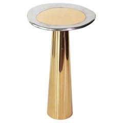 Table d'appoint cône en bronze moulé et aluminium de Studio Sunt