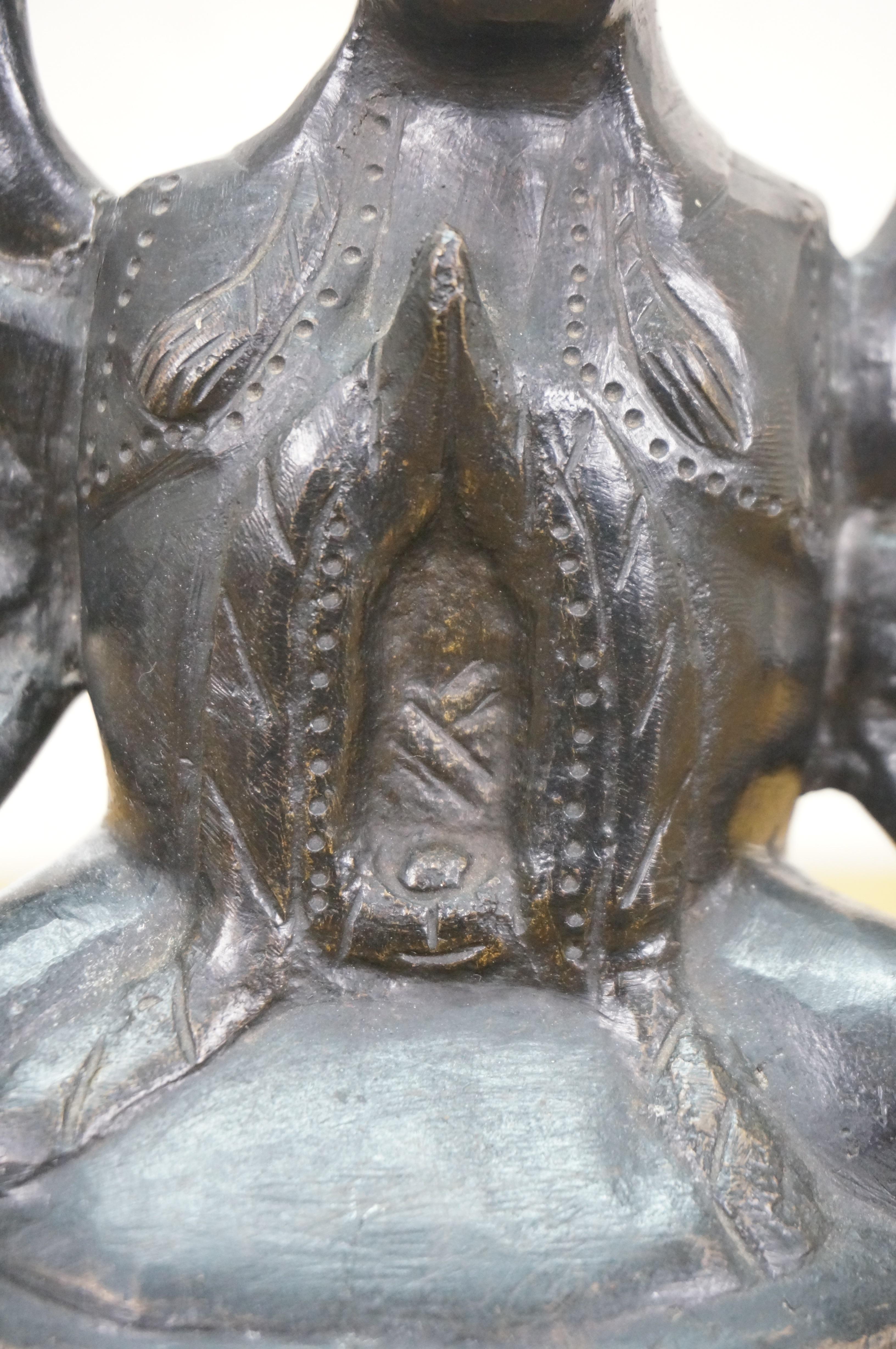 Statua in bronzo fuso del tempio buddista Bodhisattva Avalokiteshvara Mille braccia 9