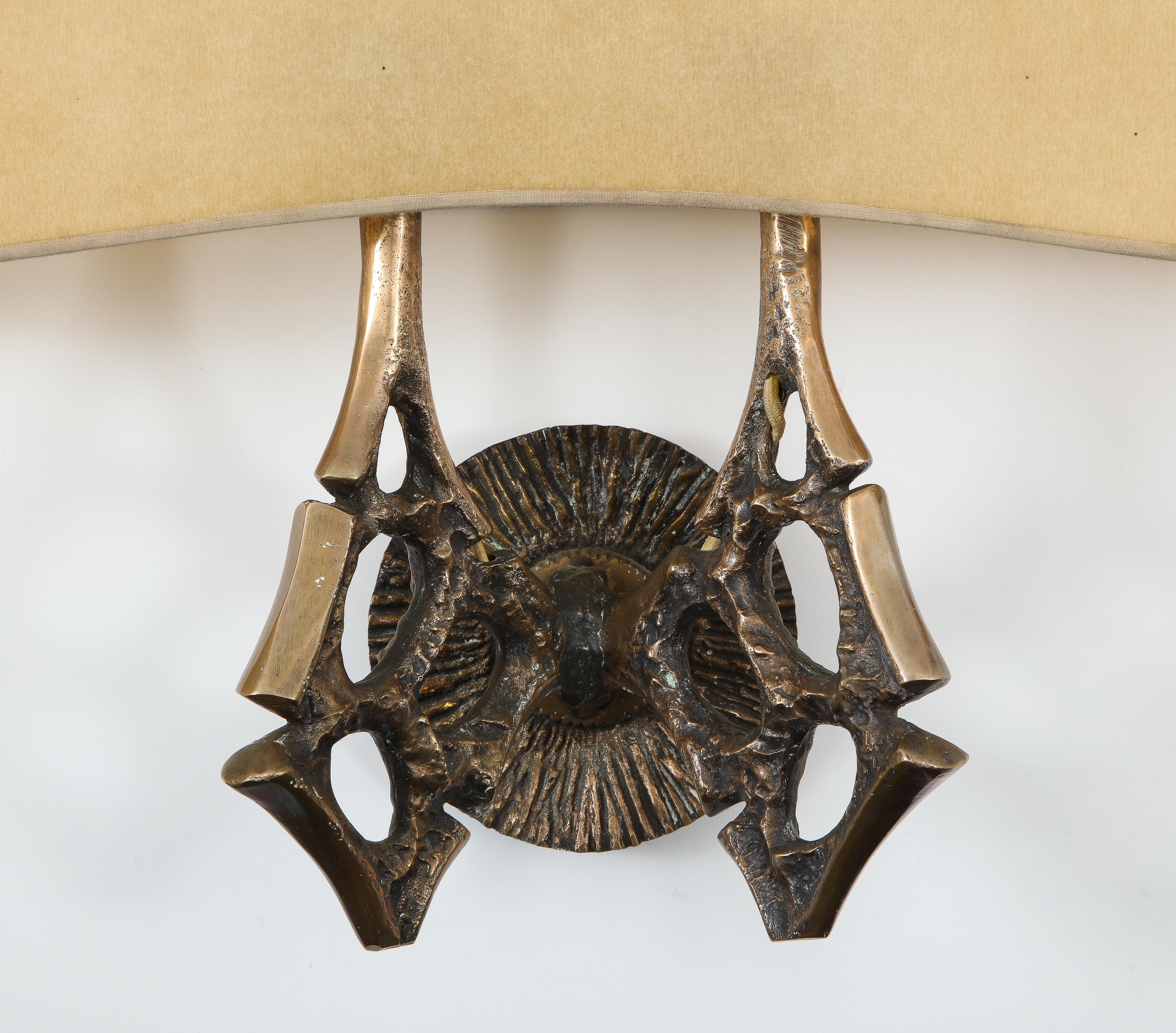 Cast Bronze Pair of Brutalist Patinated Sconces, France 1970's For Sale 1