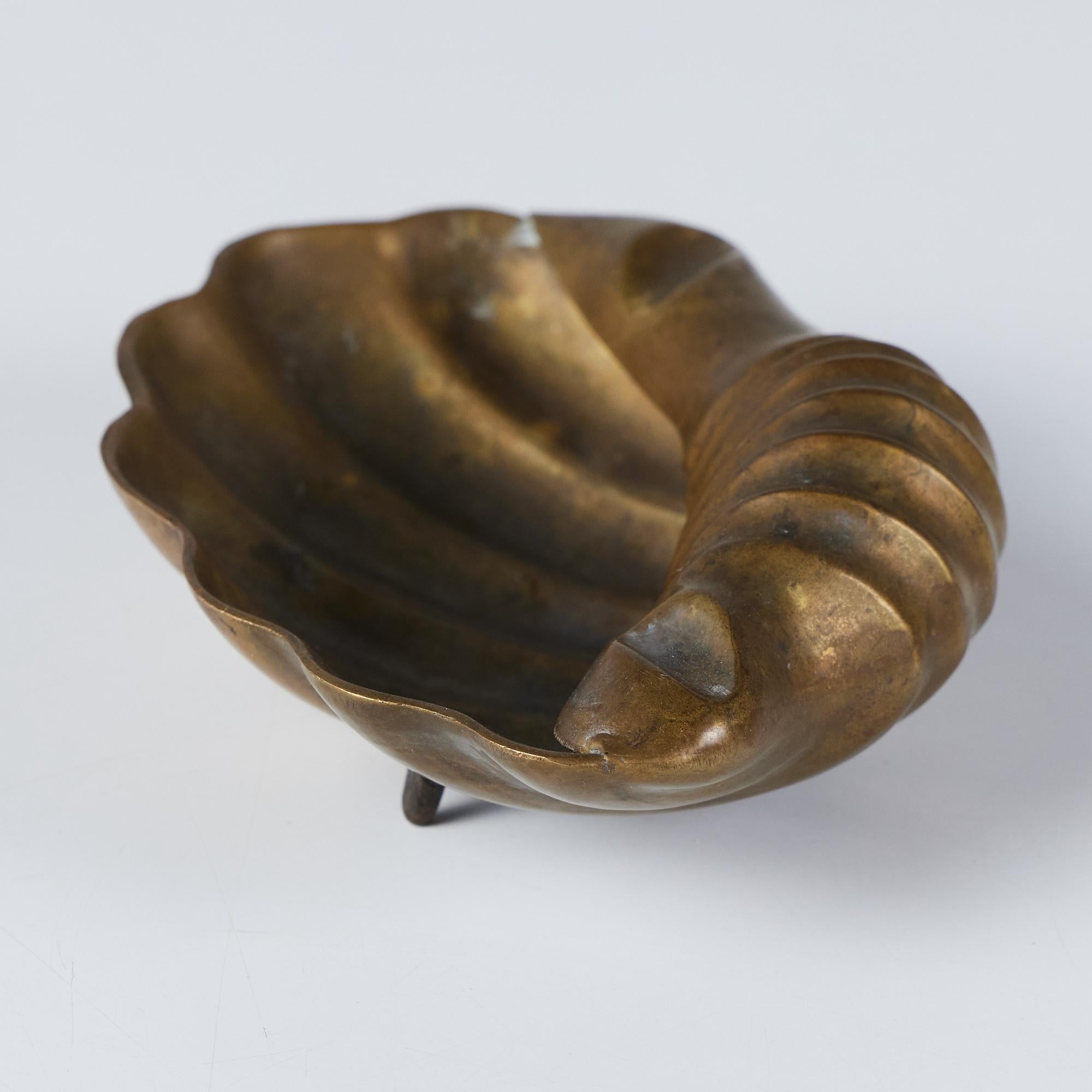 Cast Bronze Conch Ashtray 2