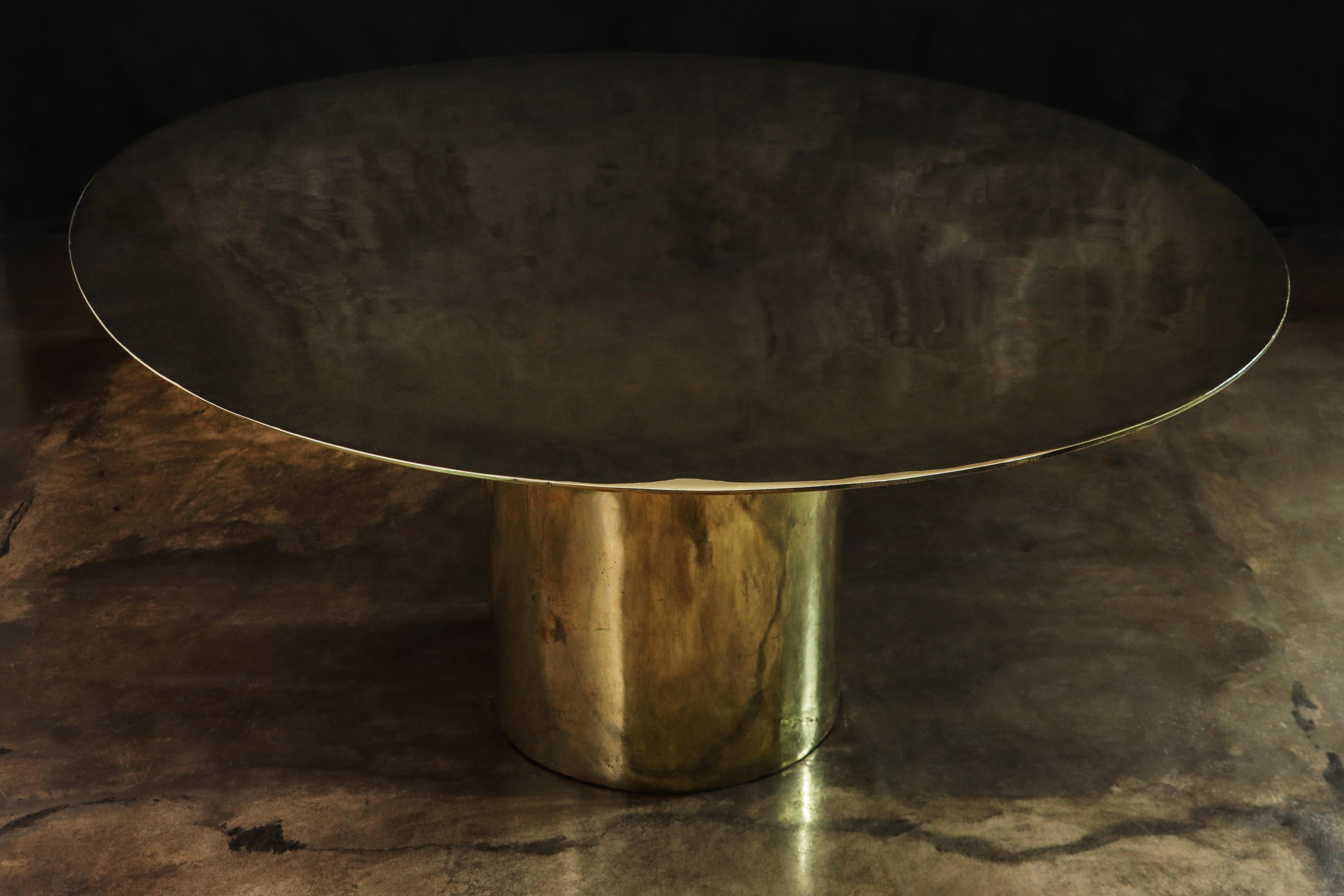 Cast Bronze Functional Art Sculptural Pedestal Dining Table from Costantini In New Condition For Sale In New York, NY