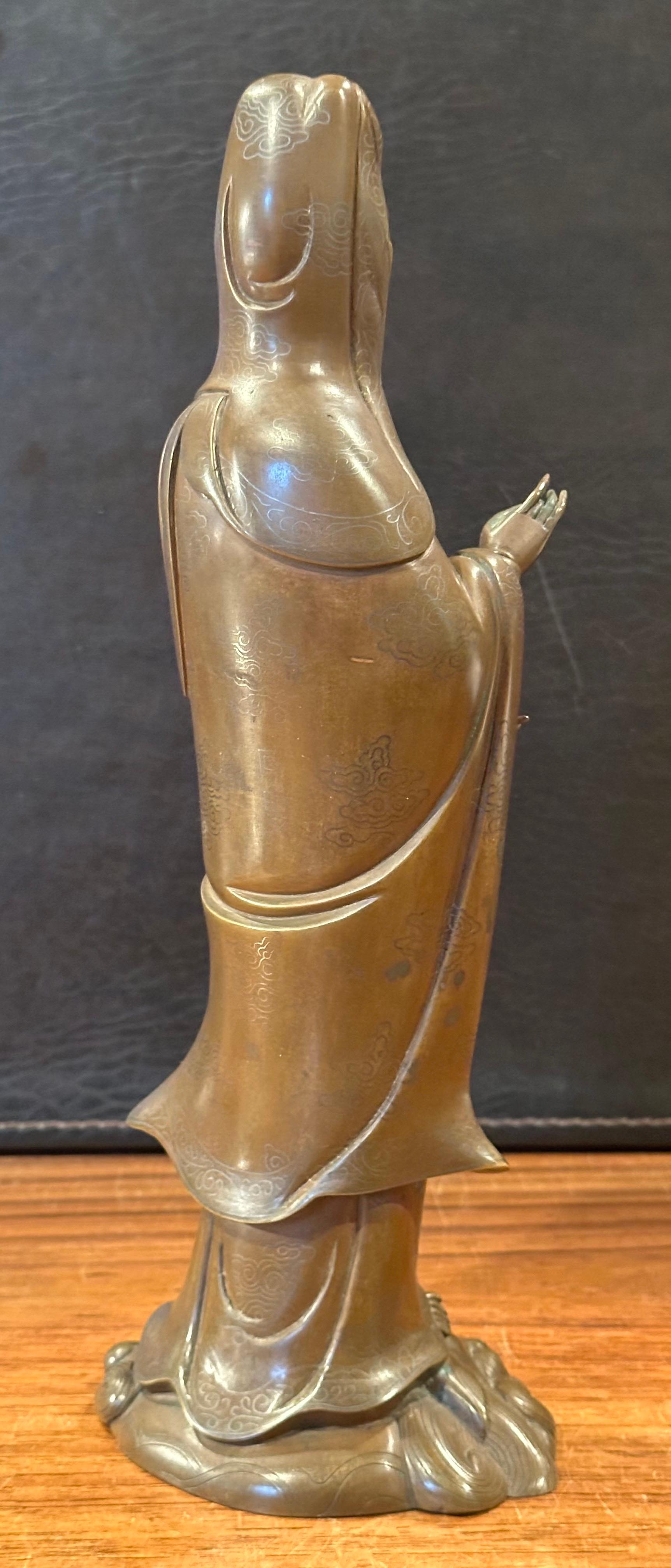 Qing Dynasty Cast Bronze Standing Guanyin with Shisou Mark 1