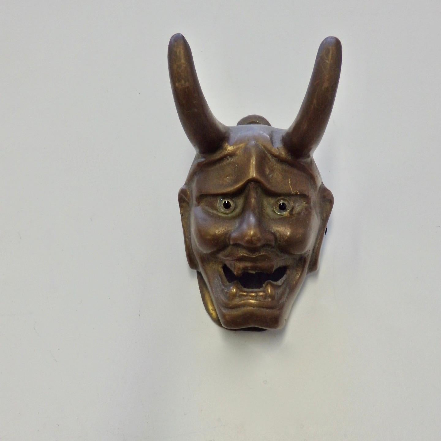 Wand-Memo-Clip aus Bronzeguss mit Hornglasaugen des Teufels oder des Satans:: gestempelt Arthur Court im Angebot 5