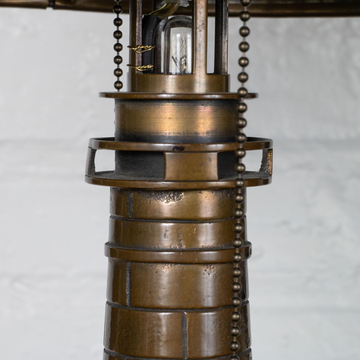 Leuchtturm-Tischlampe aus Bronzeguss im Angebot 5