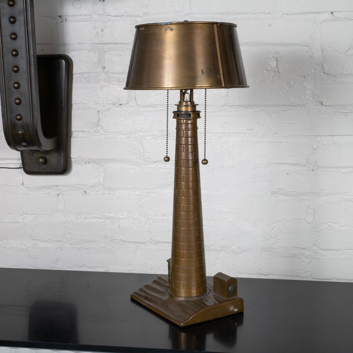 Cast bronze lighthouse table lamp In Good Condition For Sale In Tarrytown, NY