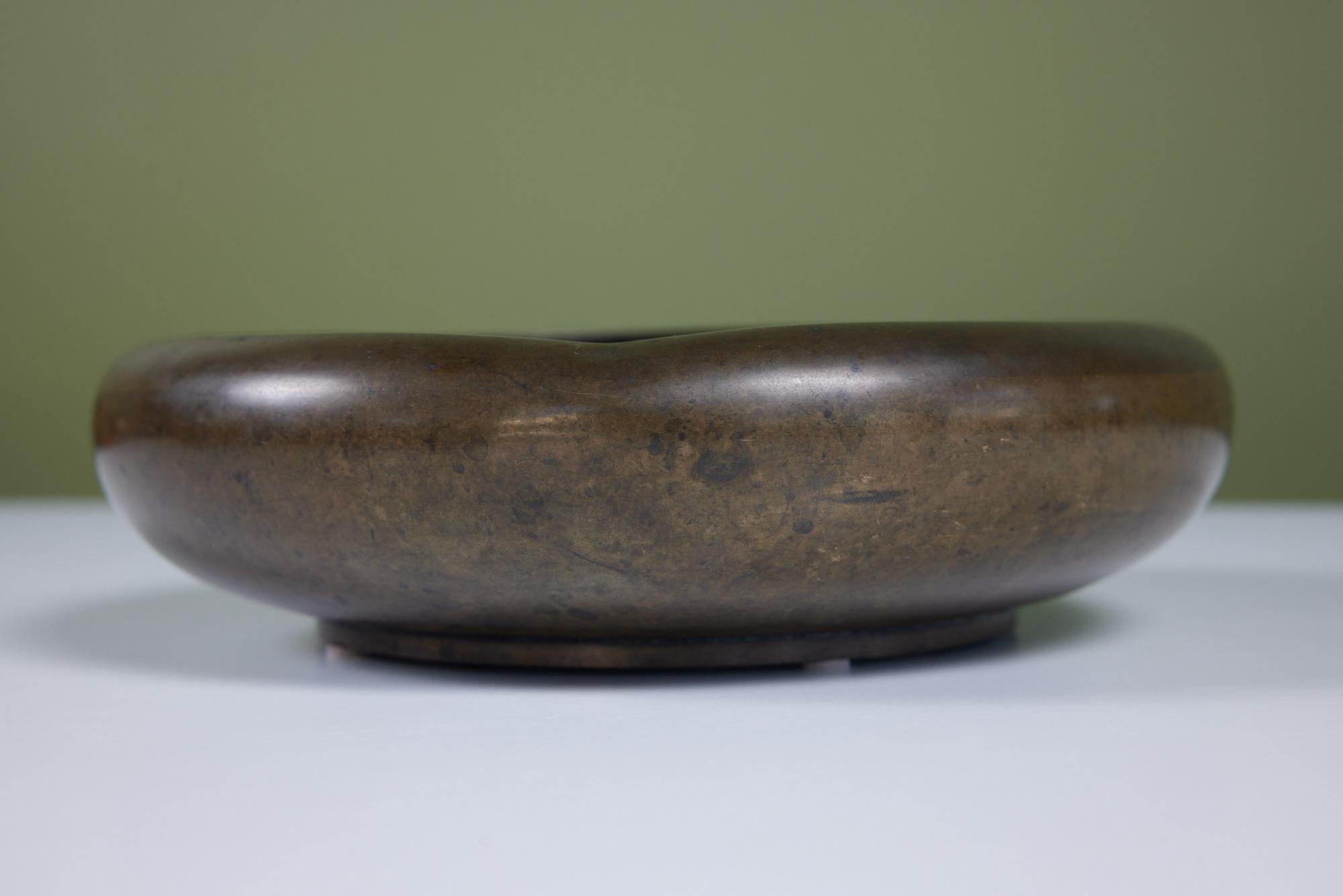 Cast Bronze Modernist Bowl In Good Condition In Los Angeles, CA