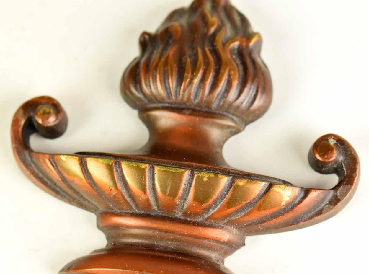 Early 20th Century Cast Bronze Neoclassical Sconce For Sale