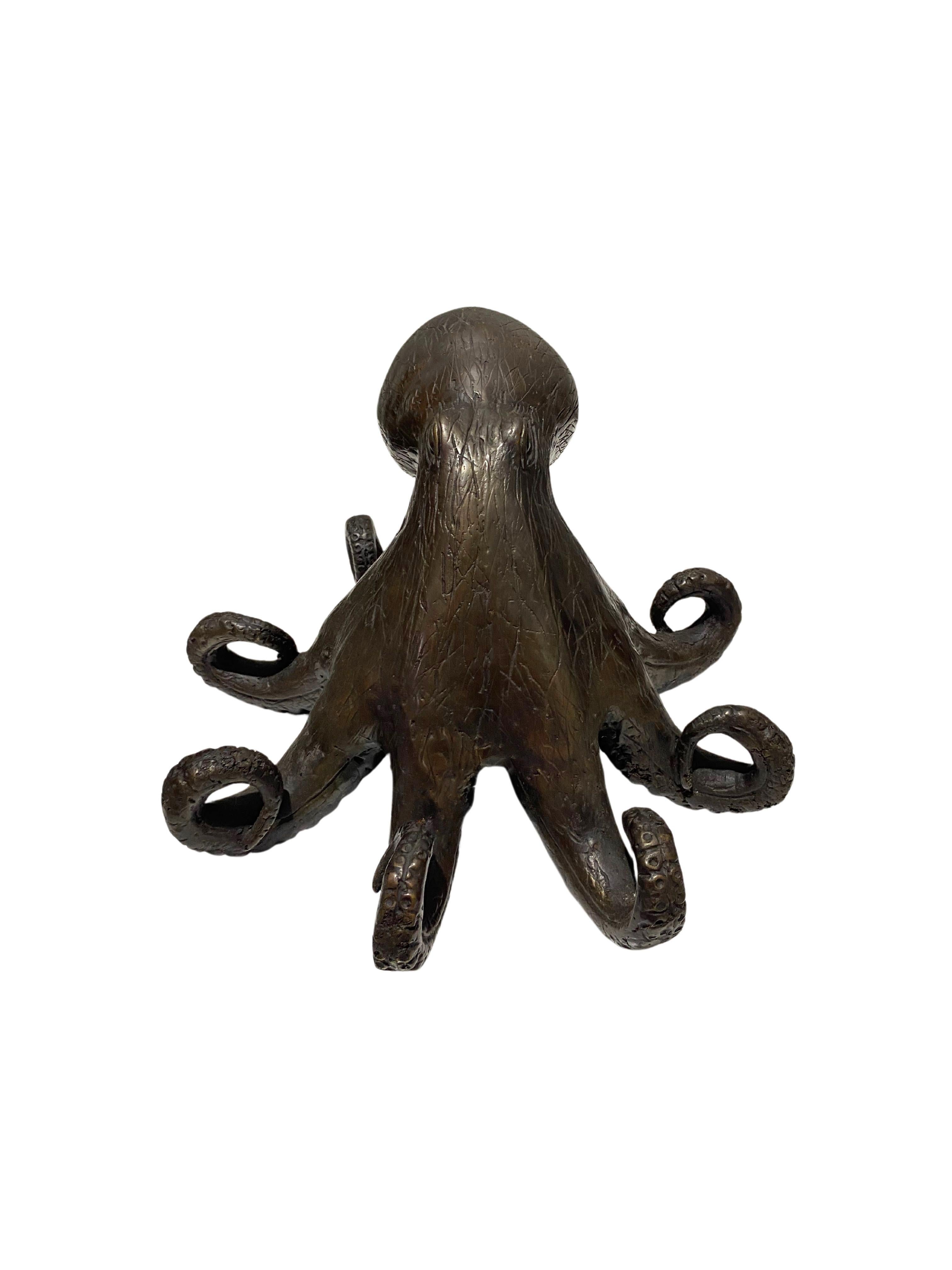 Moderne Sculpture de pieuvre en bronze moulé en vente