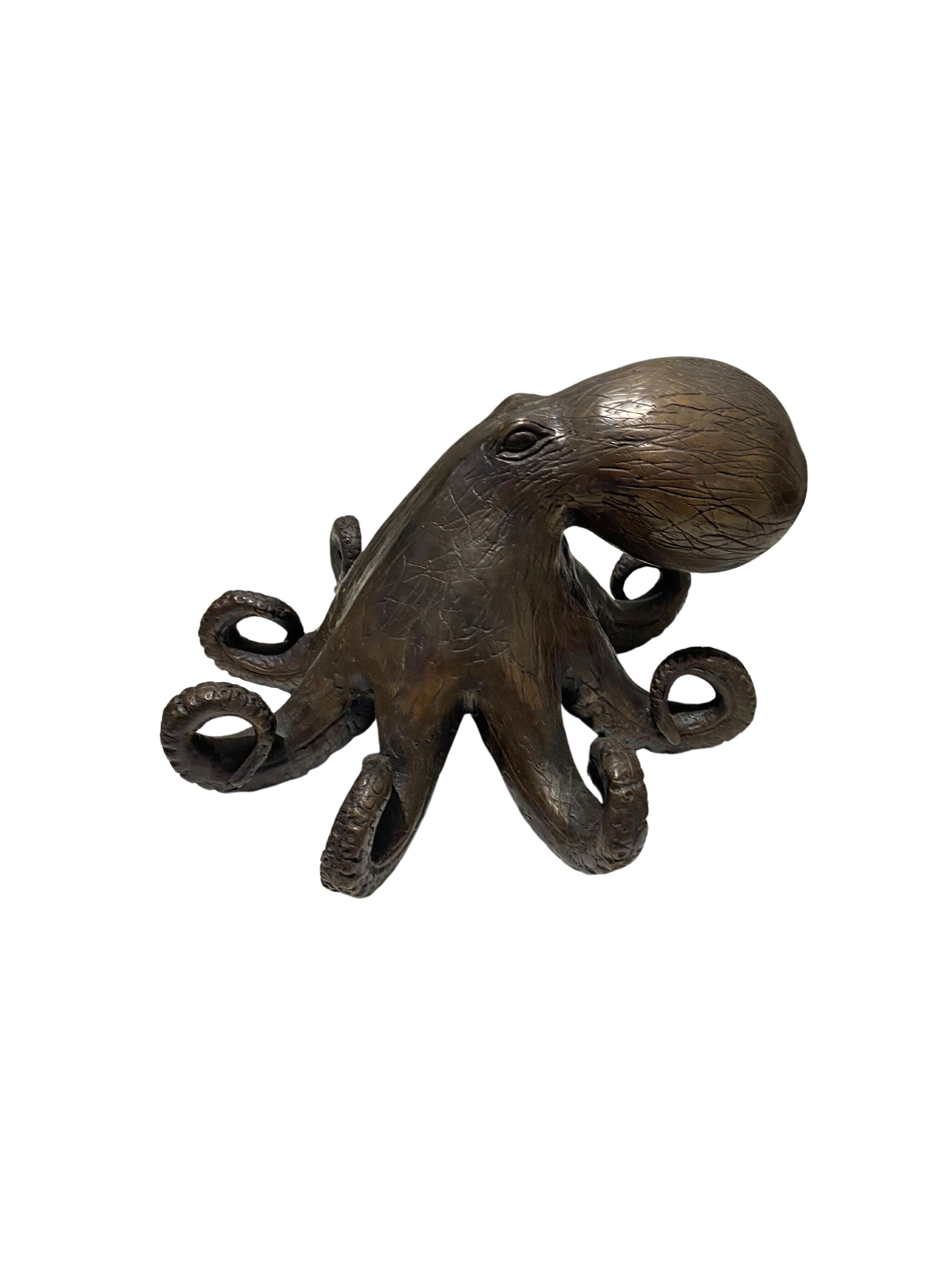 Indonésien Sculpture de pieuvre en bronze moulé en vente