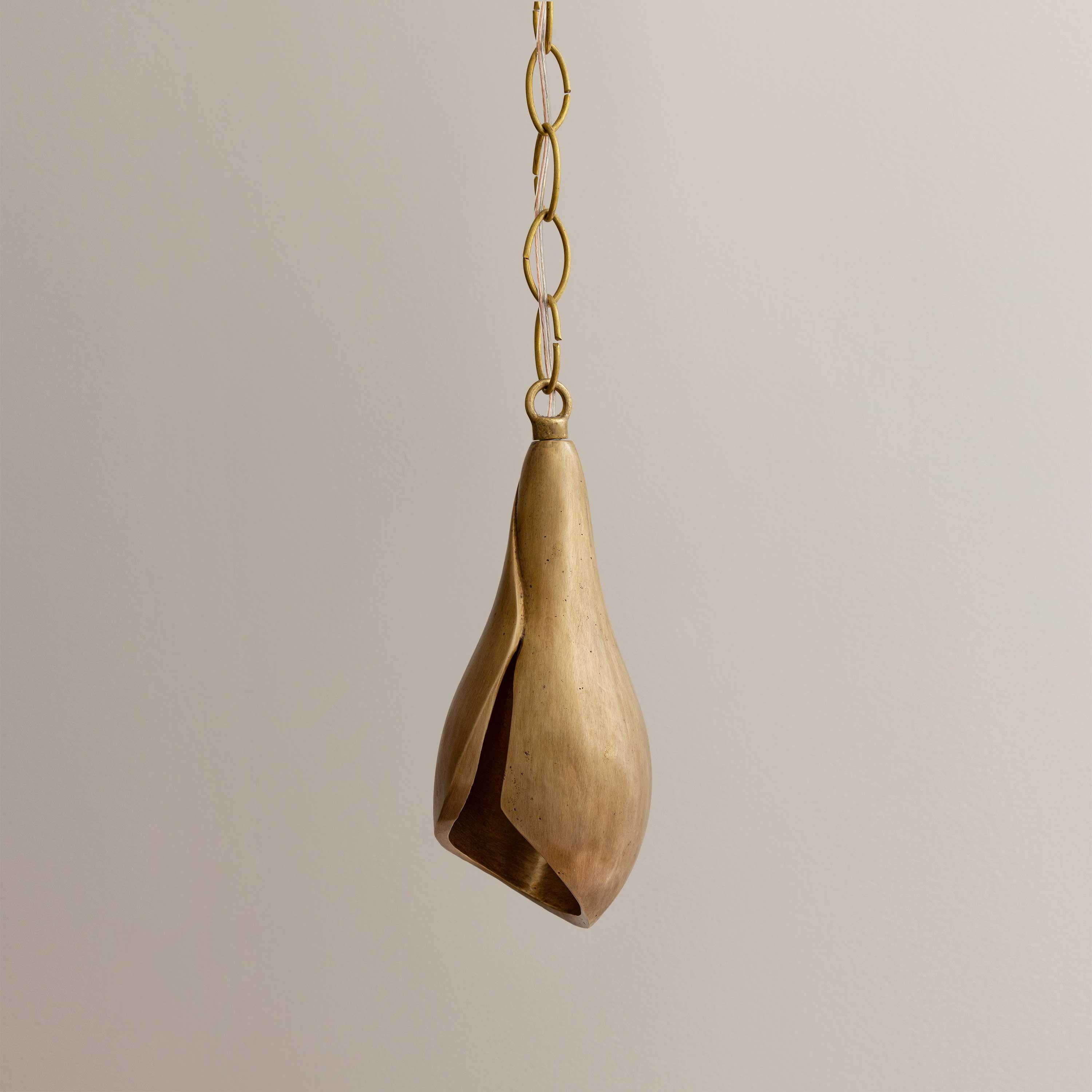 Messicano Ciondolo in bronzo fuso, finitura Brasa, collezione Flor de Bronce in vendita