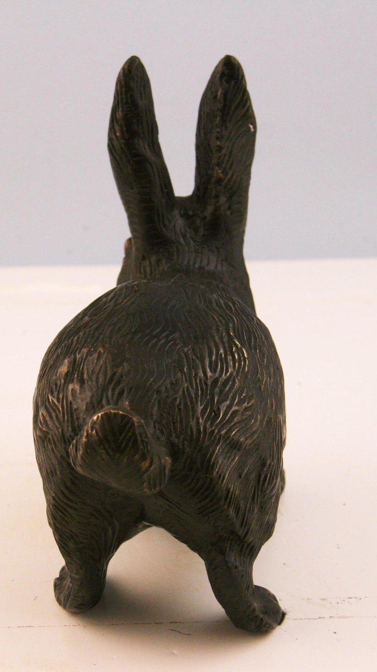 Japanese Cast Bronze Rabbit Sculpture In Good Condition For Sale In Douglas Manor, NY