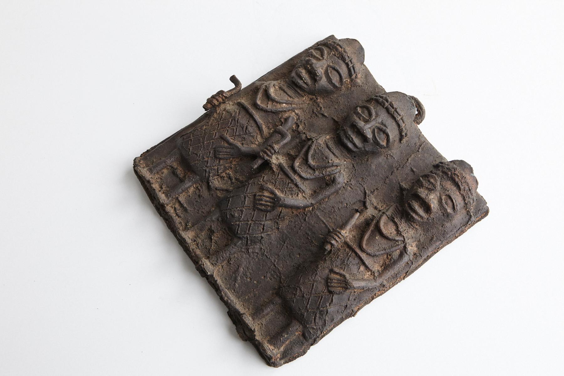 Mid-20th Century Cast Bronze Relief Plaque from Benin, 1950s For Sale