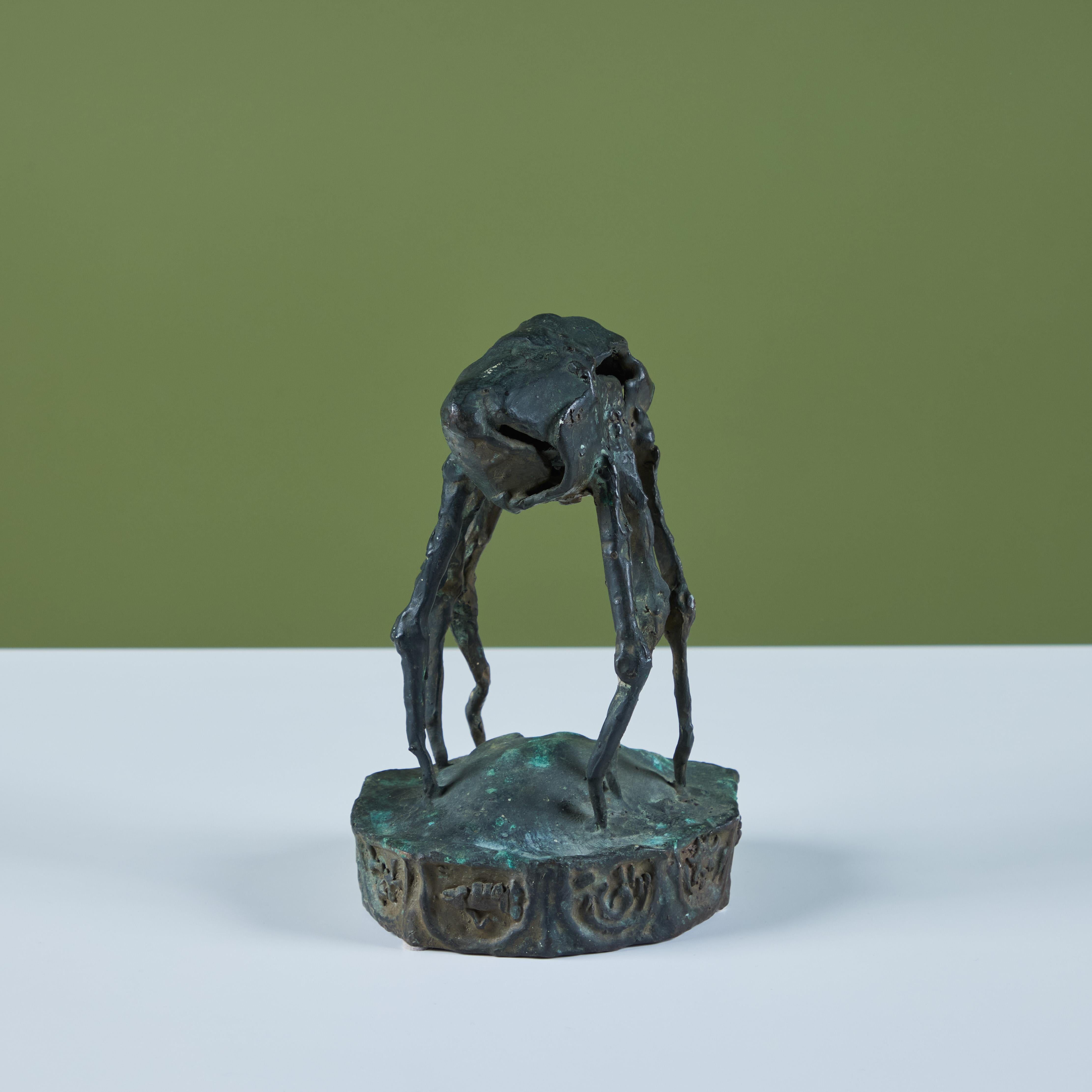 Skulptur „Sand Flea“ aus Bronzeguss von J. Dale M'Hall (20. Jahrhundert) im Angebot