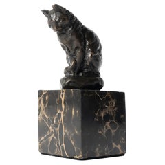 Sculpture en bronze coulé d'un chat d'Alfred Barye