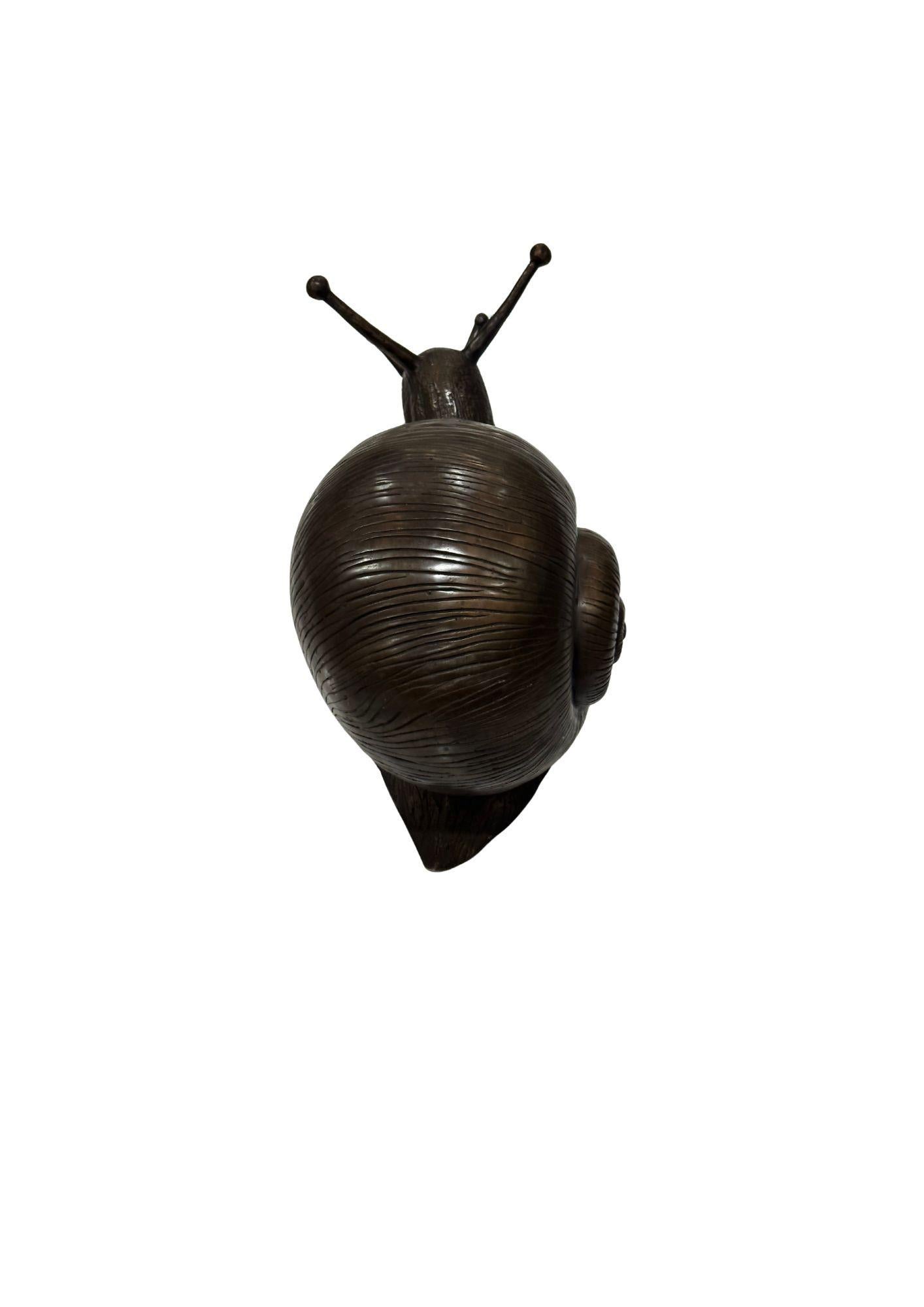 XXI secolo e contemporaneo Scultura di lumaca in bronzo fuso in vendita