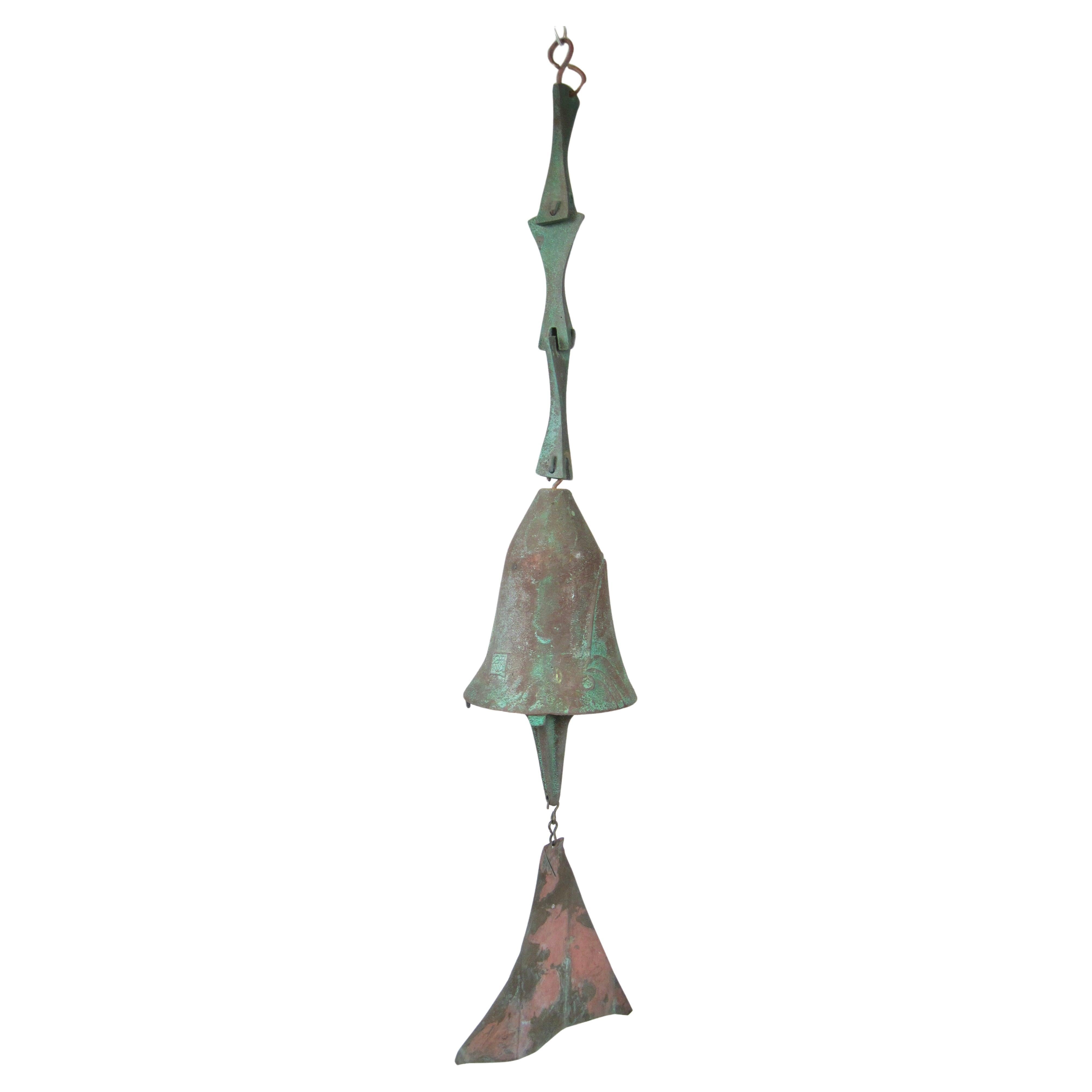 How do you hang Cosanti bells?