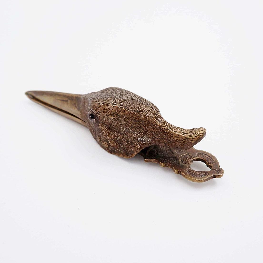 Metal Cast gilt brass paper clip in the form of a snipe - Circa 1900 For Sale